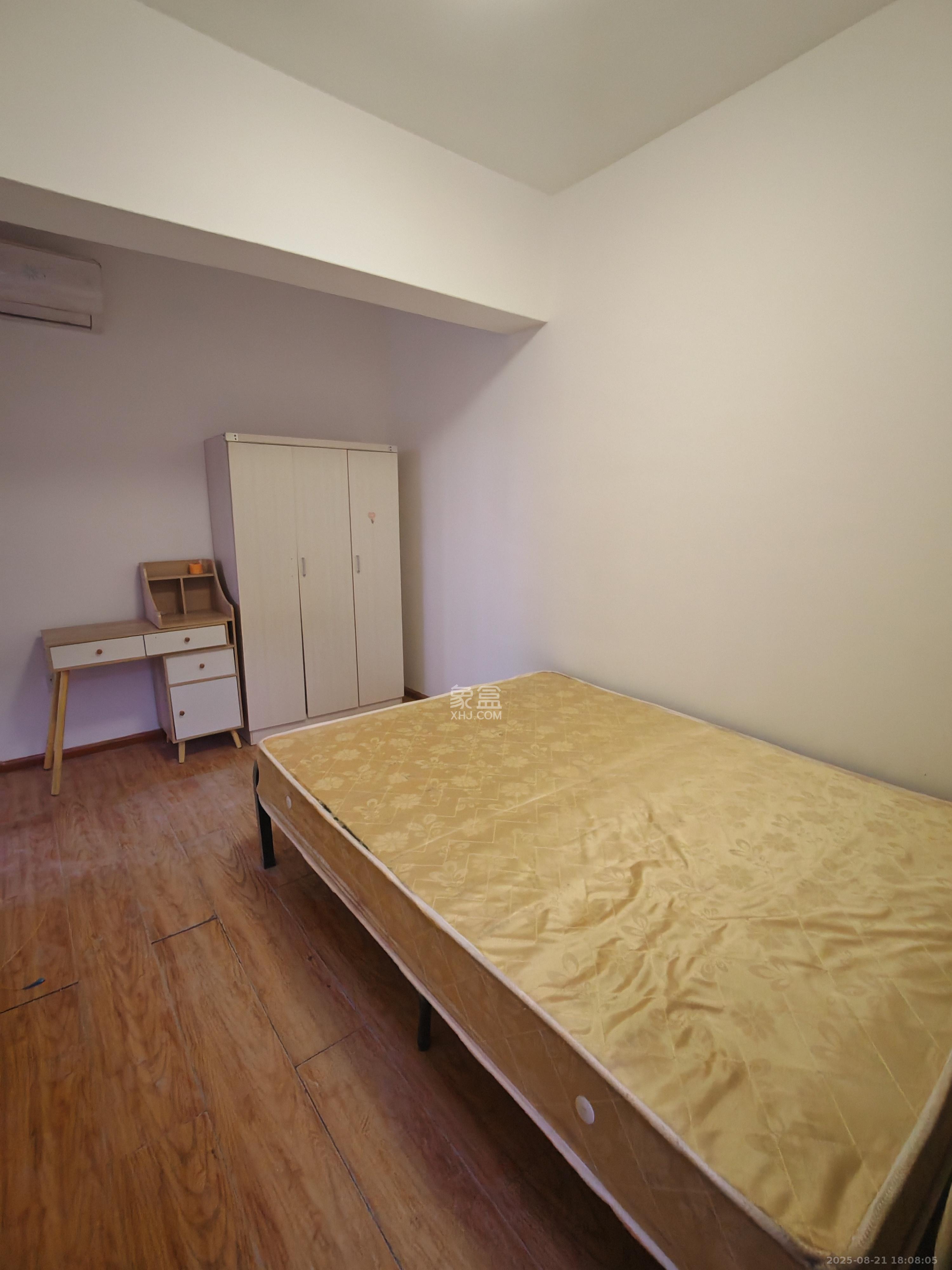 天鸿天府(天鸿中央大院) 3室2厅2卫 2600.0元/月 天鸿天府(天鸿中央大院) 3室2厅2卫 2600.0元/月室内图