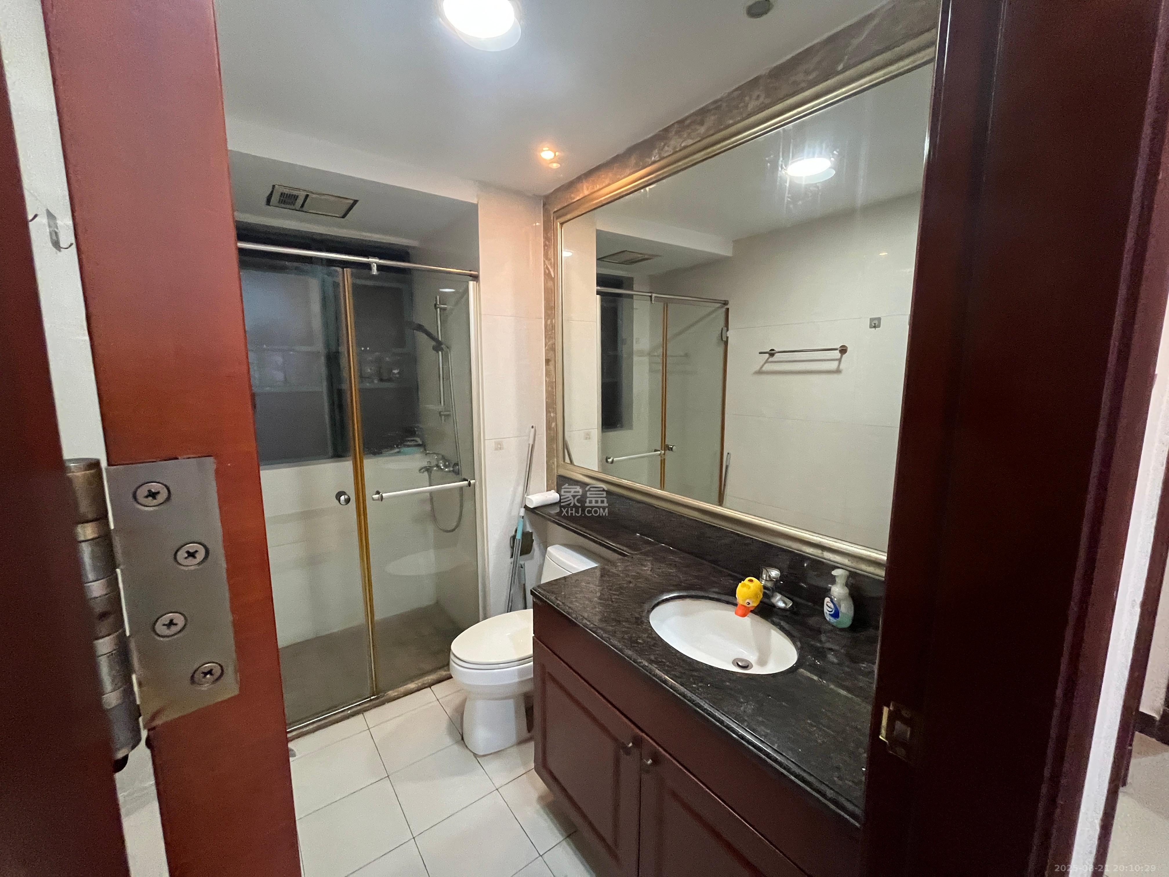 恒大绿洲 3室2厅2卫 2600.0元/月 恒大绿洲 3室2厅2卫 2600.0元/月室内图