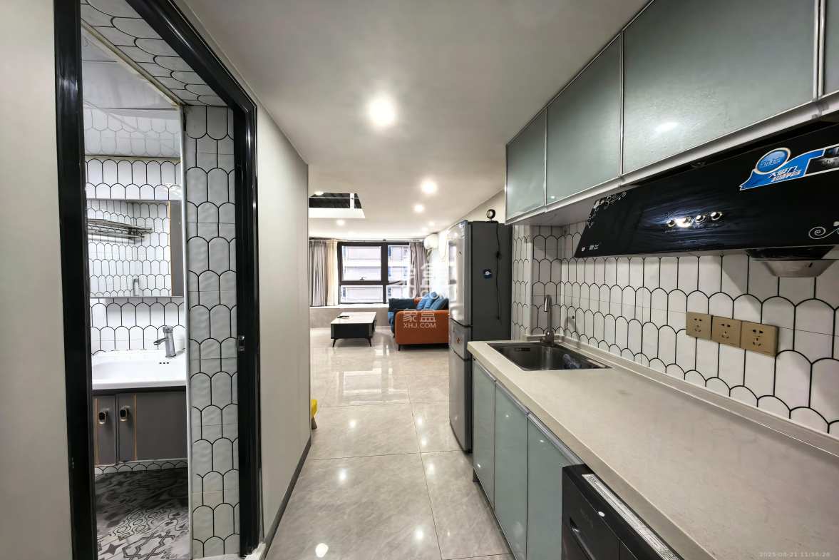 建发央玺(建发泱玺雅苑) 1室2厅1卫 2200.0元/月 建发央玺(建发泱玺雅苑) 1室2厅1卫 2200.0元/月室内图