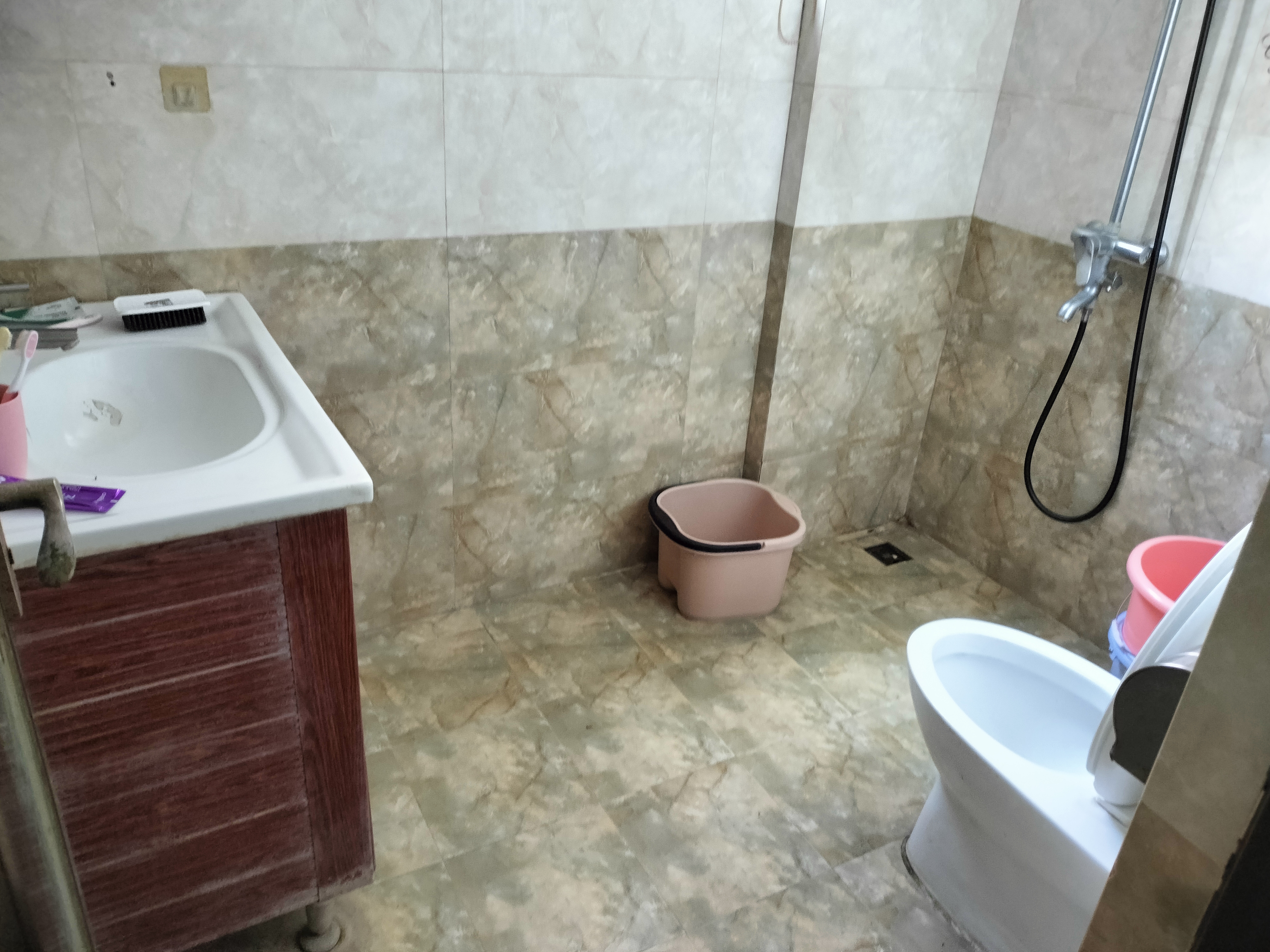 宁江花园 3室2厅2卫 2700.0元/月 宁江花园 3室2厅2卫 2700.0元/月室内图