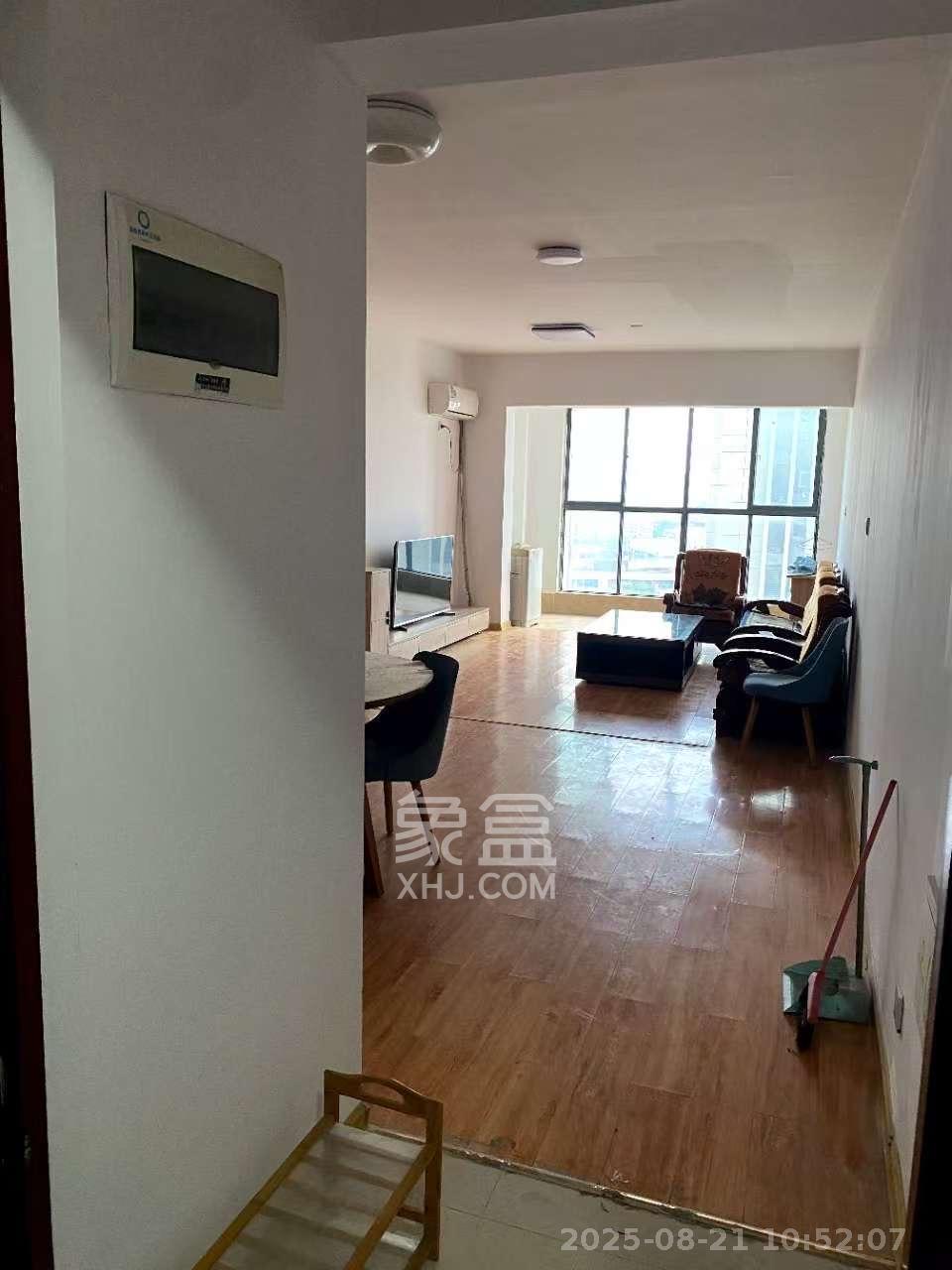 潇湘奥林匹克花园  1室1厅2卫   2400.00元/月