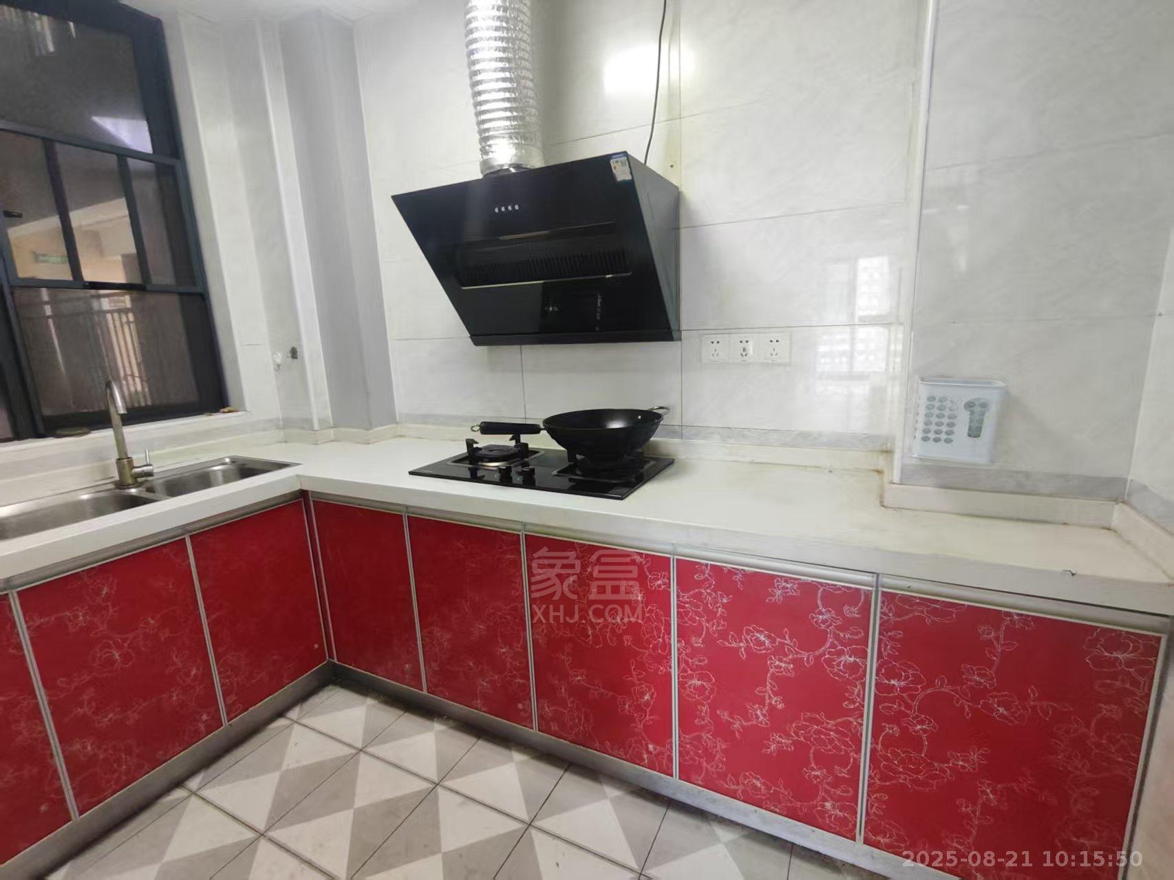 春藤小镇 3室2厅1卫 1500.0元/月 春藤小镇 3室2厅1卫 1500.0元/月室内图