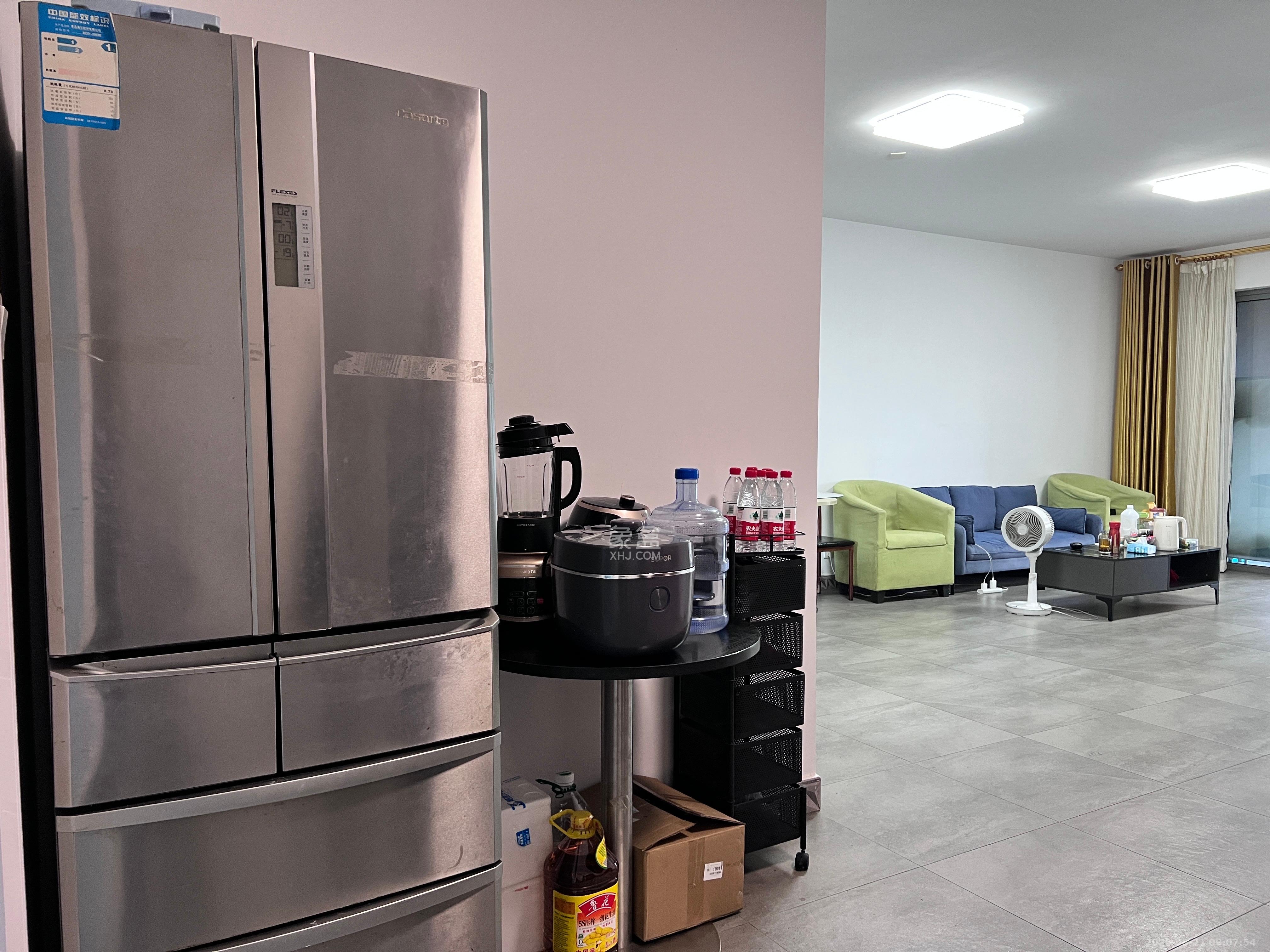 八方小区B区  3室2厅2卫    4800.0元/月室内图