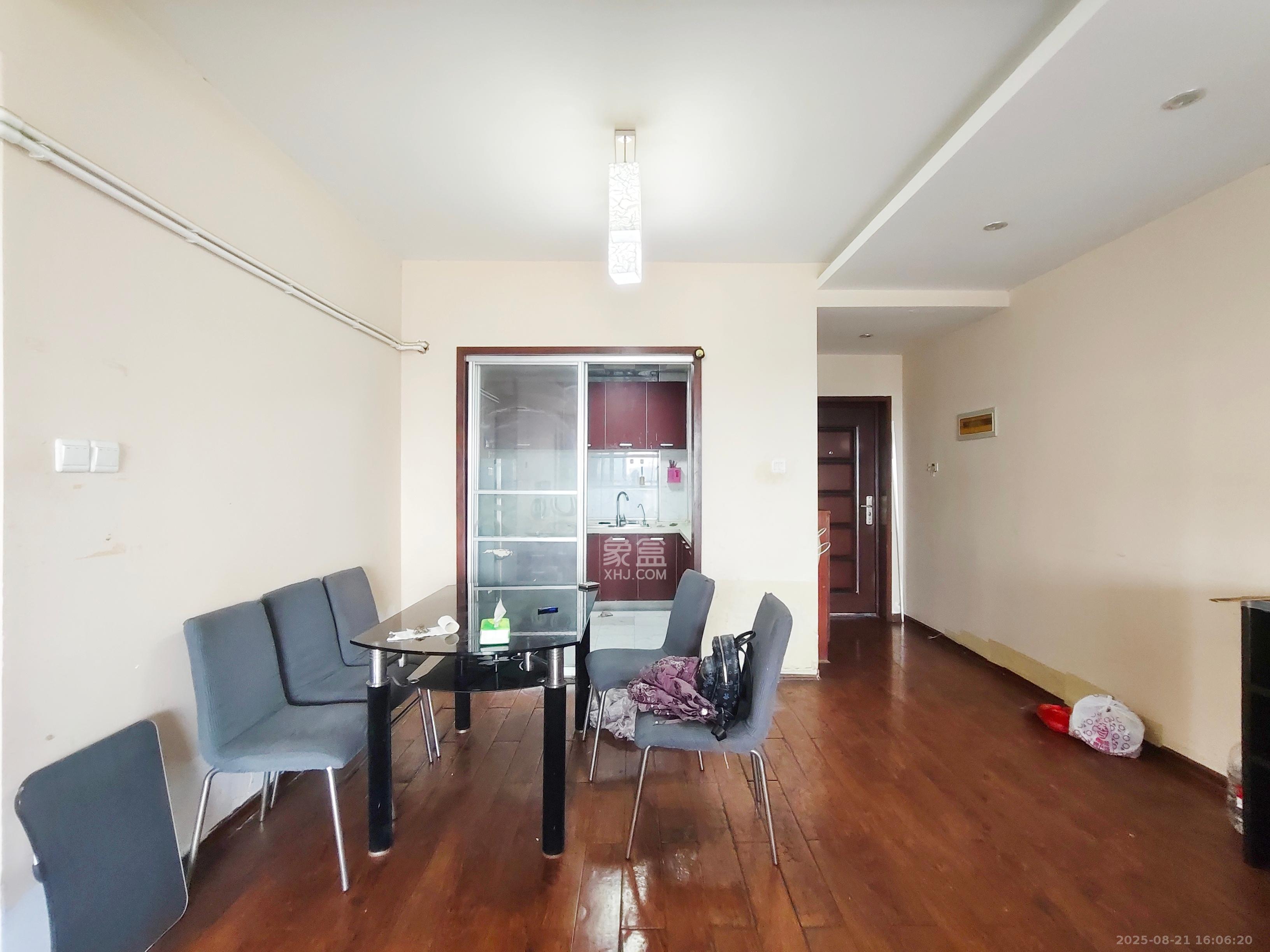 锑都家园 2室2厅1卫 1600.0元/月 锑都家园 2室2厅1卫 1600.0元/月室内图