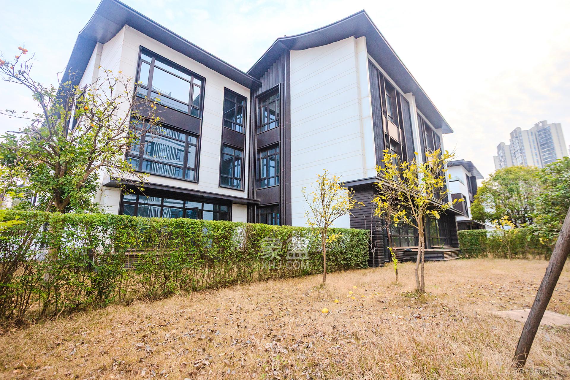 长房润和湘江玥 6室2厅2卫 600.0万 长房润和湘江玥 6室2厅2卫 600.0万其他