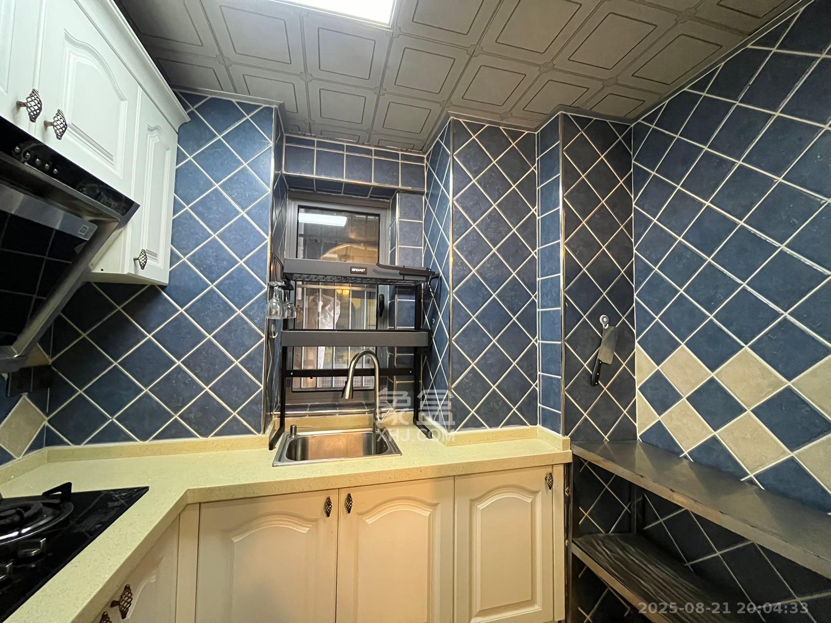 东怡外国(南湖一号) 1室1厅1卫 2800.0元/月 东怡外国(南湖一号) 1室1厅1卫 2800.0元/月室内图