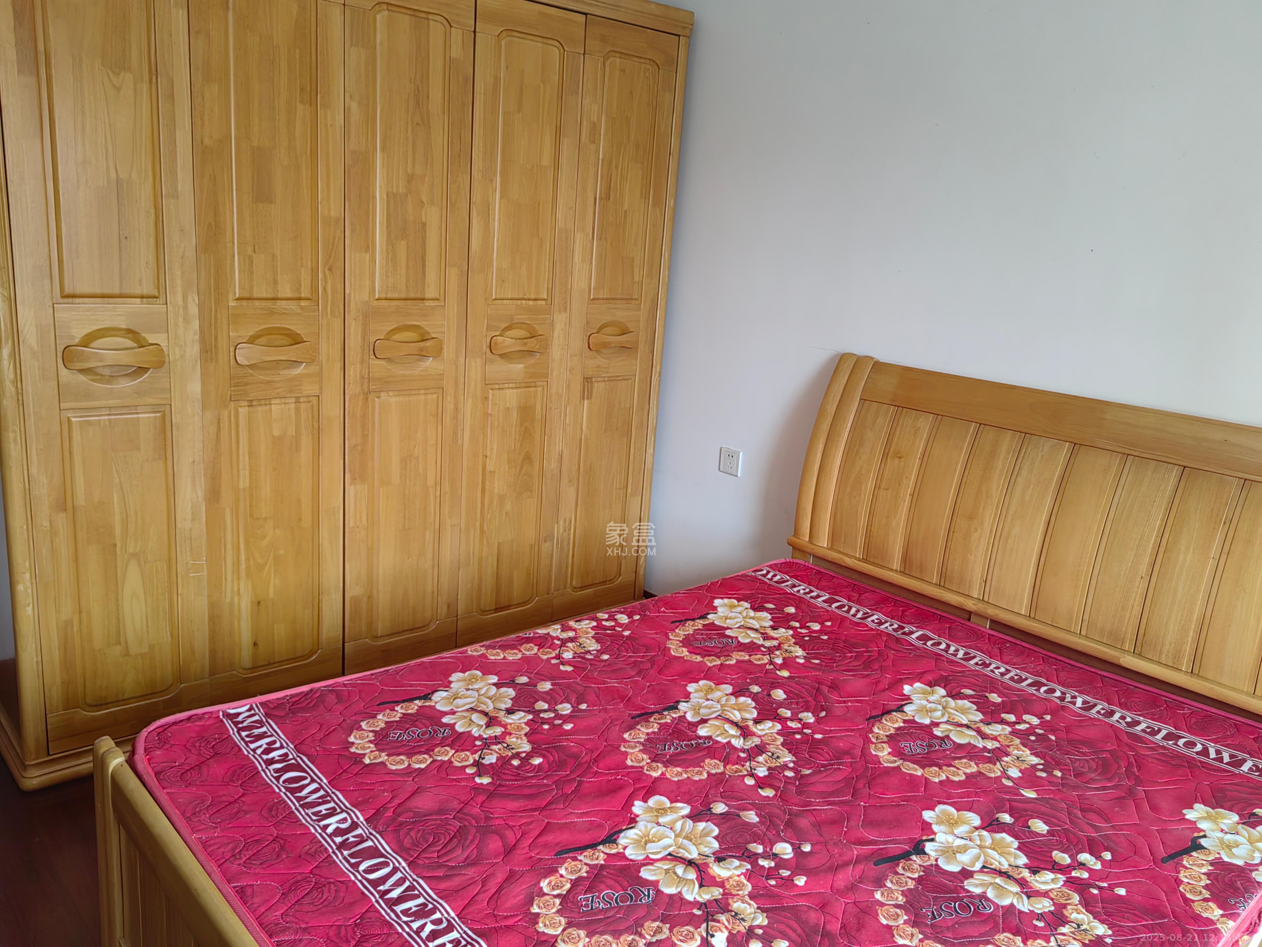 中海国际五期  3室2厅1卫    2200.0元/月室内图