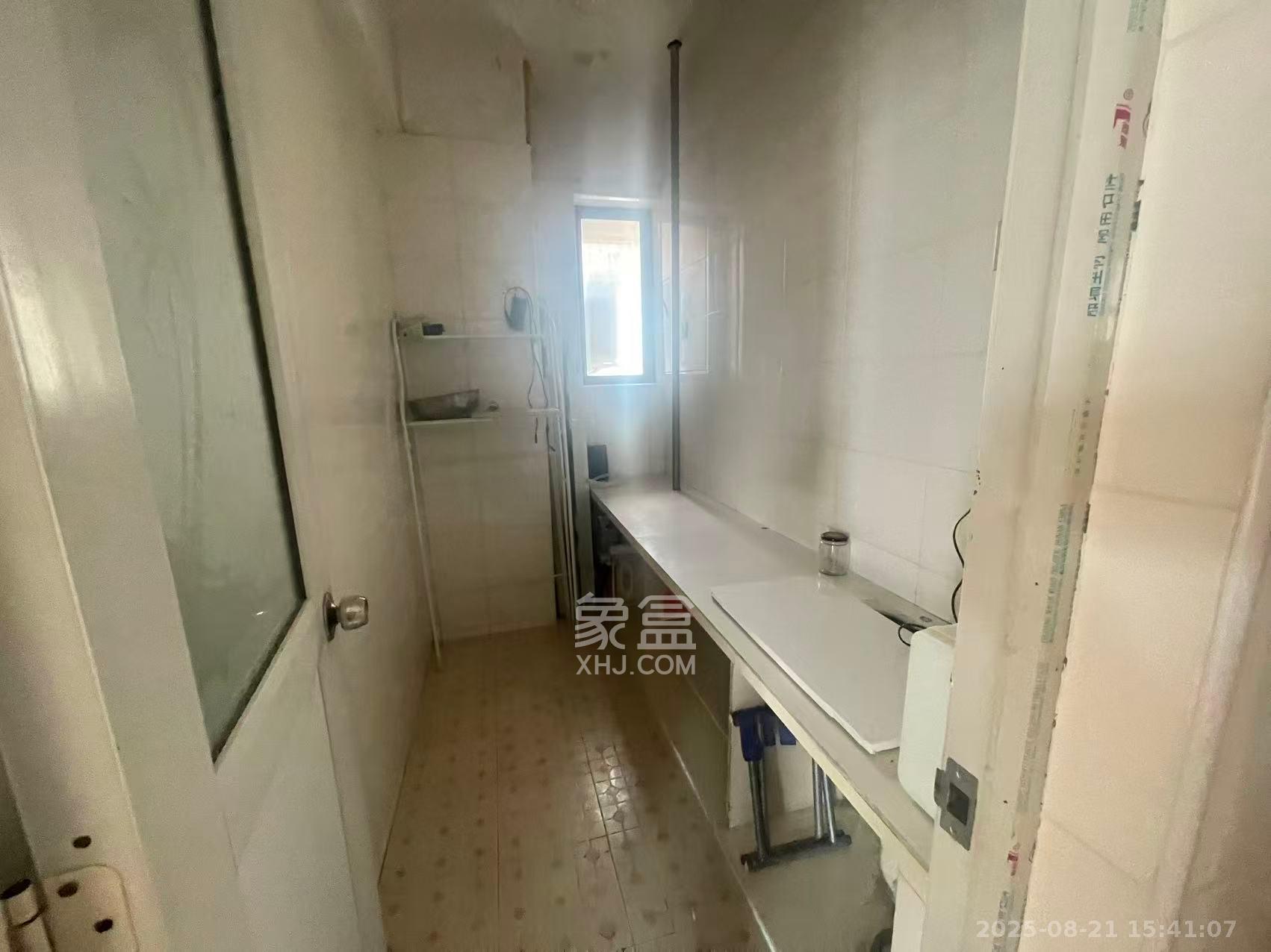 加加大街（华景苑）  1室1厅1卫    1500.0元/月室内图