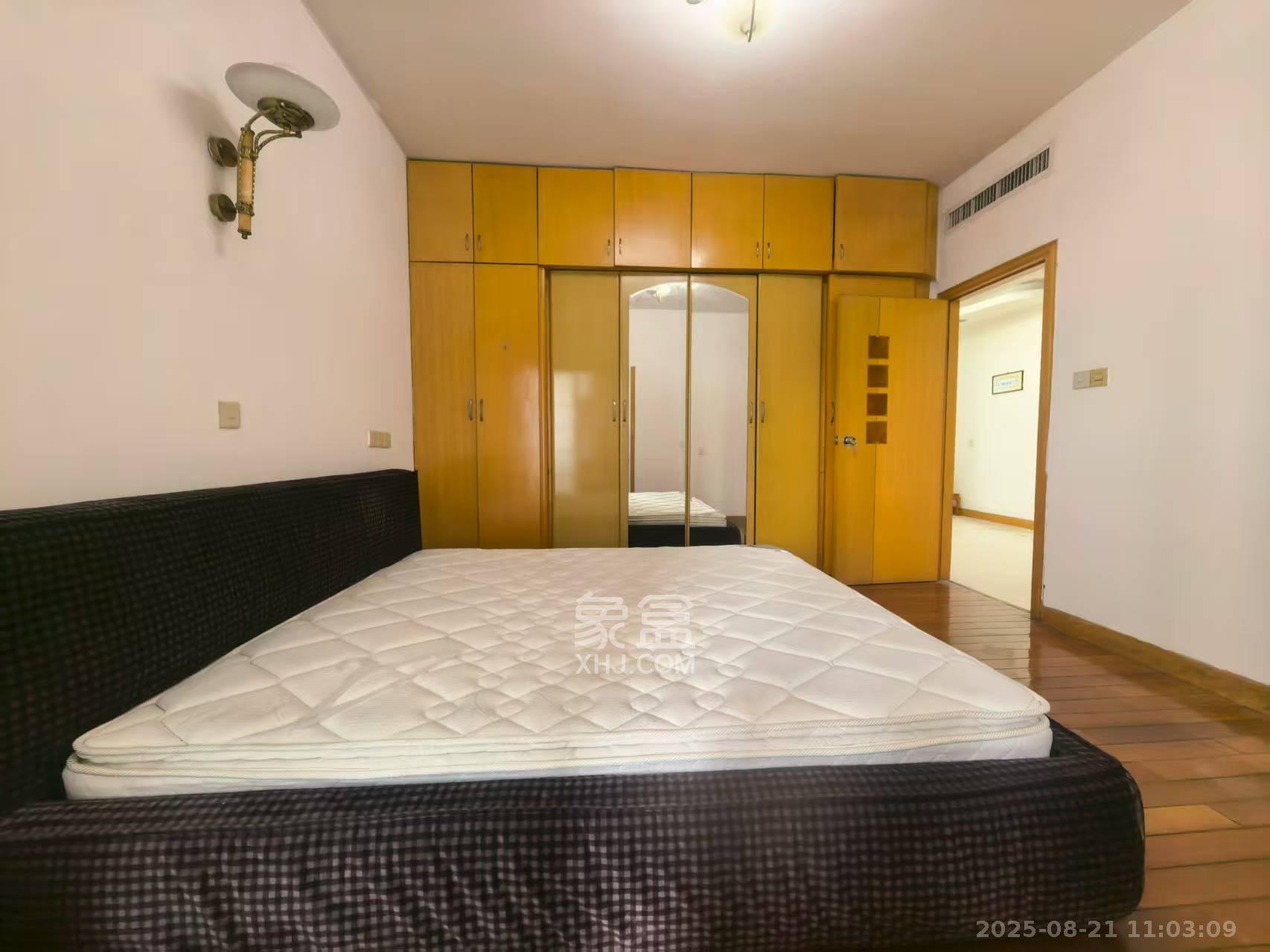 湘农桥社区  3室2厅2卫    3700.0元/月 湘农桥社区  3室2厅2卫    3700.0元/月室内图