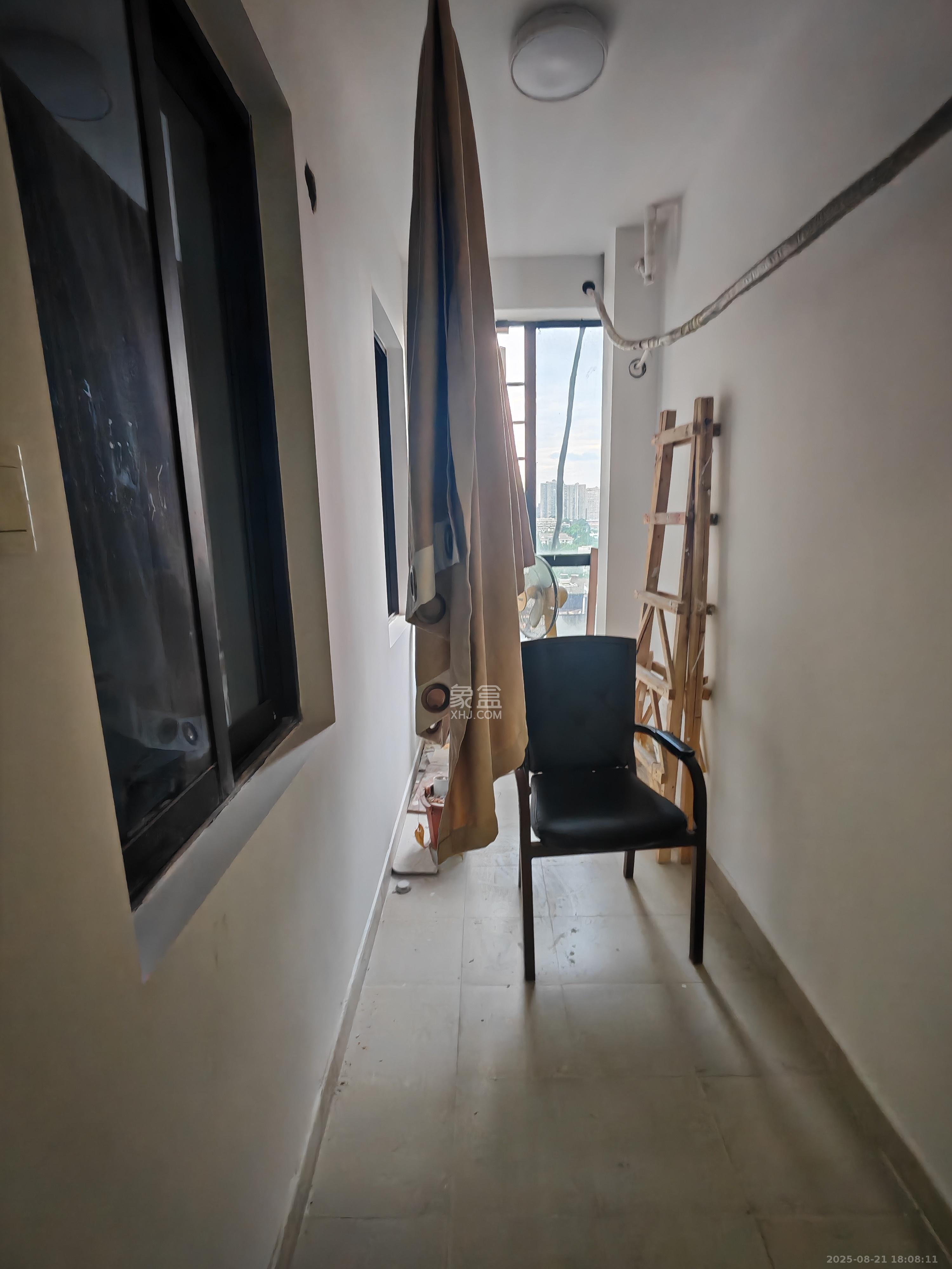 天鸿天府(天鸿中央大院) 3室2厅2卫 2600.0元/月 天鸿天府(天鸿中央大院) 3室2厅2卫 2600.0元/月室内图