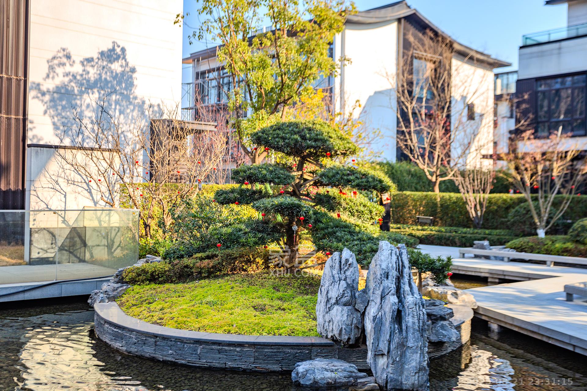 长房润和湘江玥 6室2厅4卫 700.0万 长房润和湘江玥 6室2厅4卫 700.0万其他