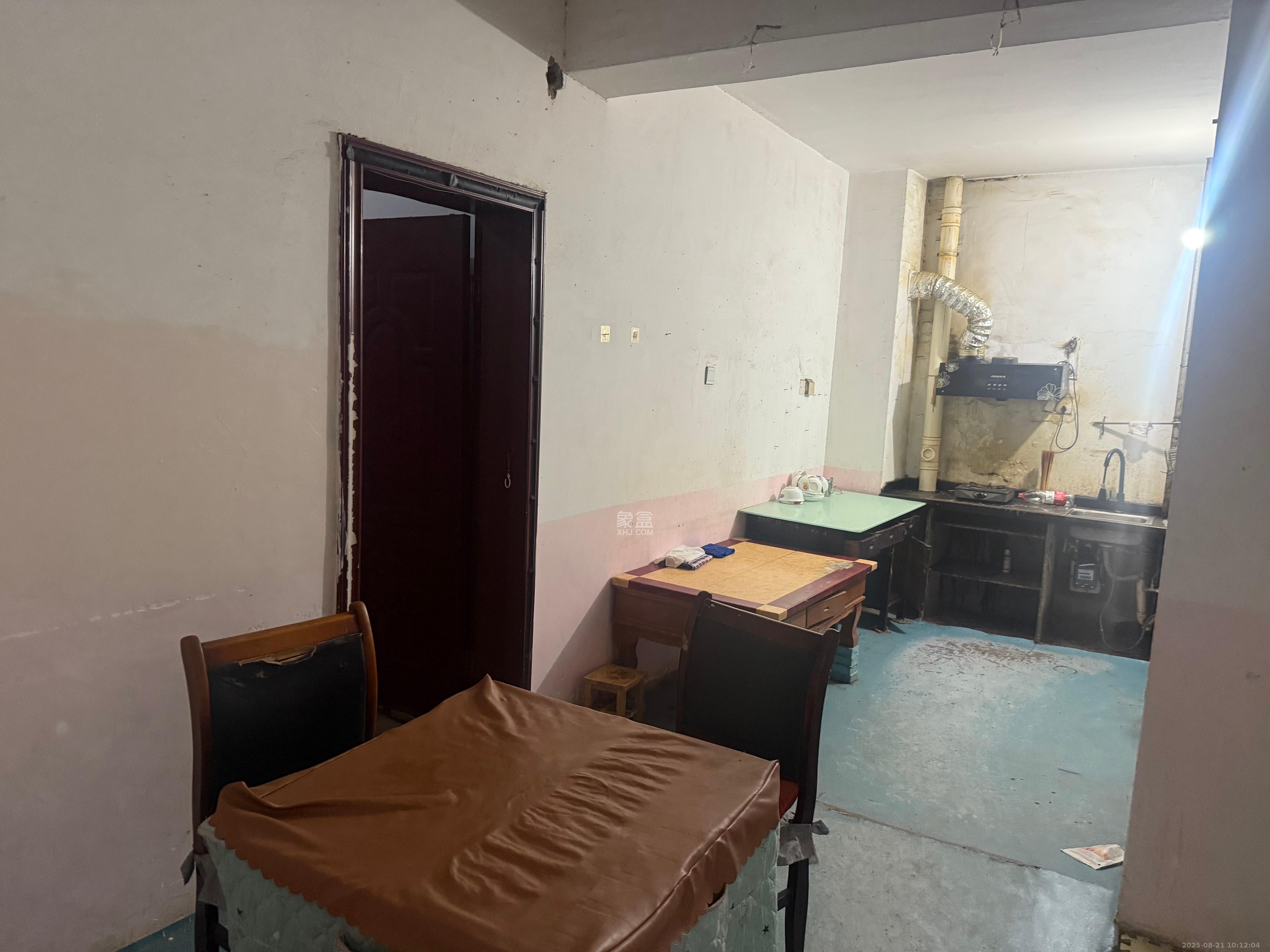 白沙湾嘉园 7室2厅2卫 2600.0元/月 白沙湾嘉园 7室2厅2卫 2600.0元/月室内图