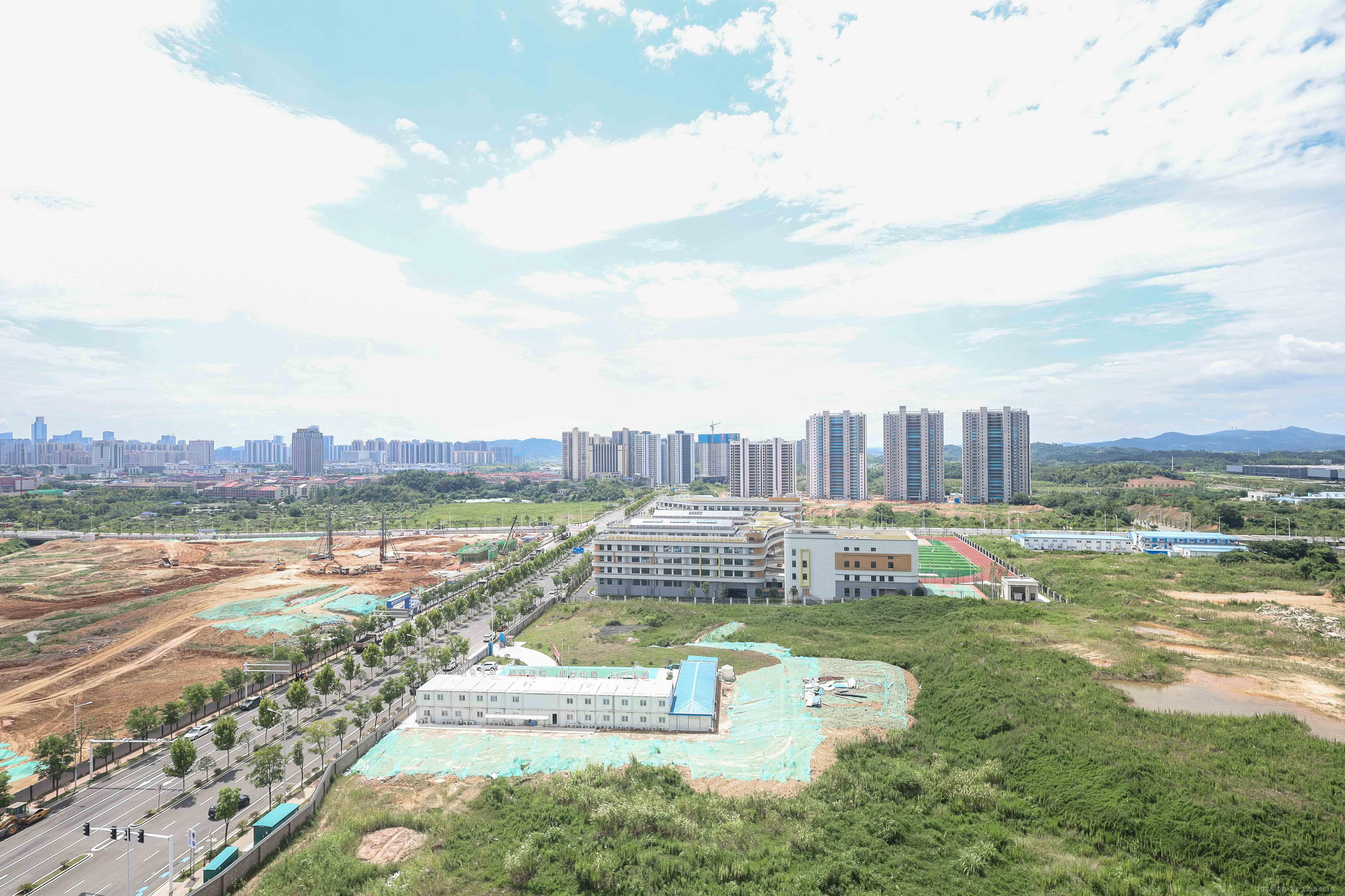 百世云境  3室2厅2卫    92.0万阳台