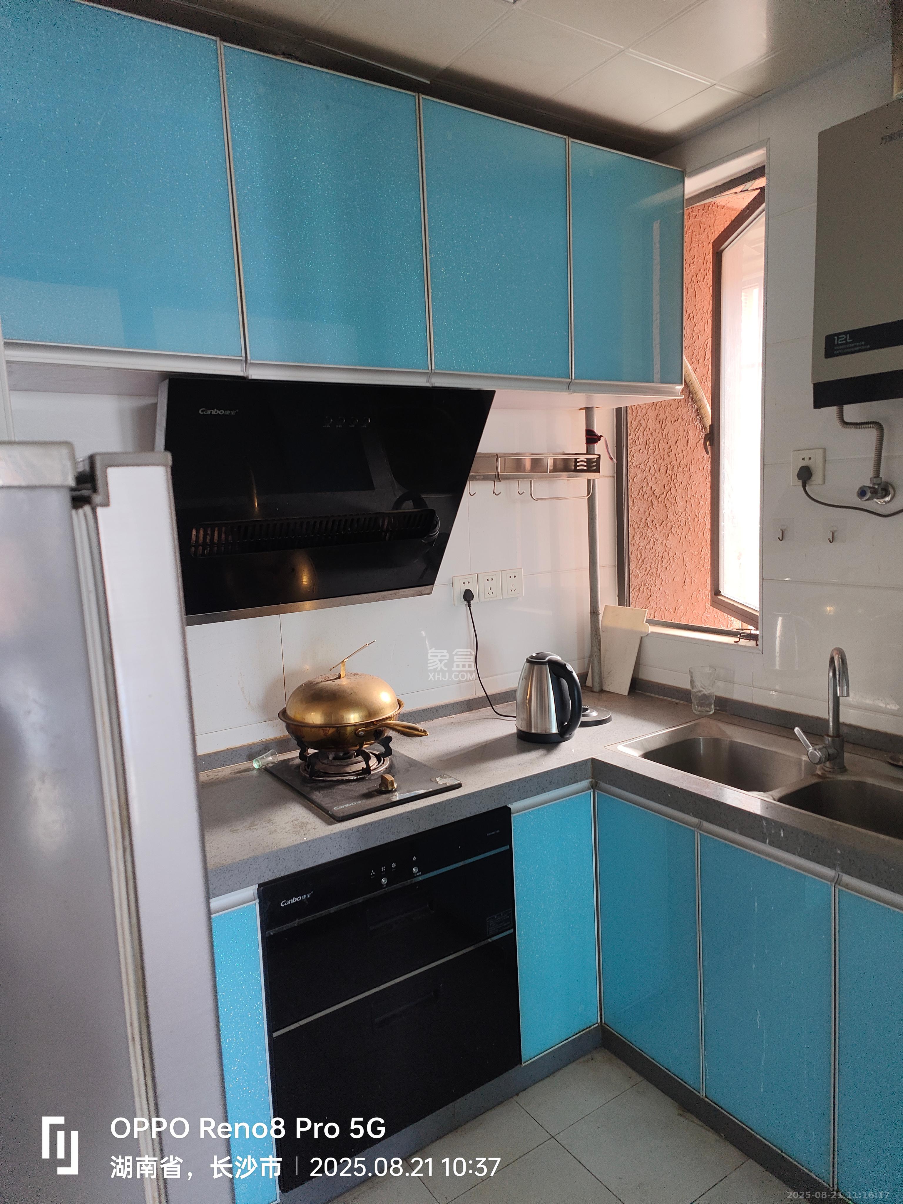 海德公园  3室2厅1卫    1900.0元/月 海德公园  3室2厅1卫    1900.0元/月室内图