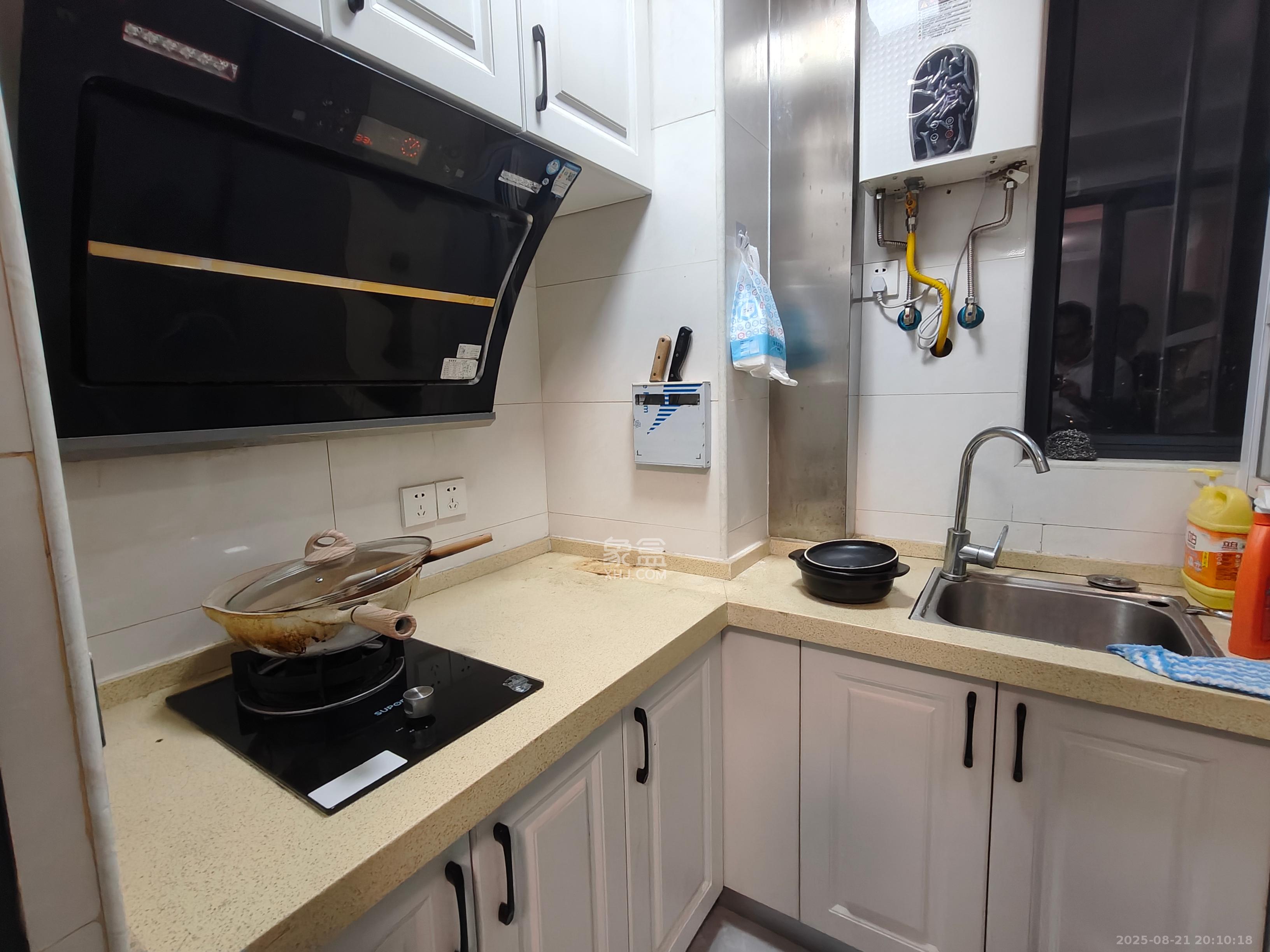 明发国际城 1室1厅1卫 1300.0元/月 明发国际城 1室1厅1卫 1300.0元/月室内图