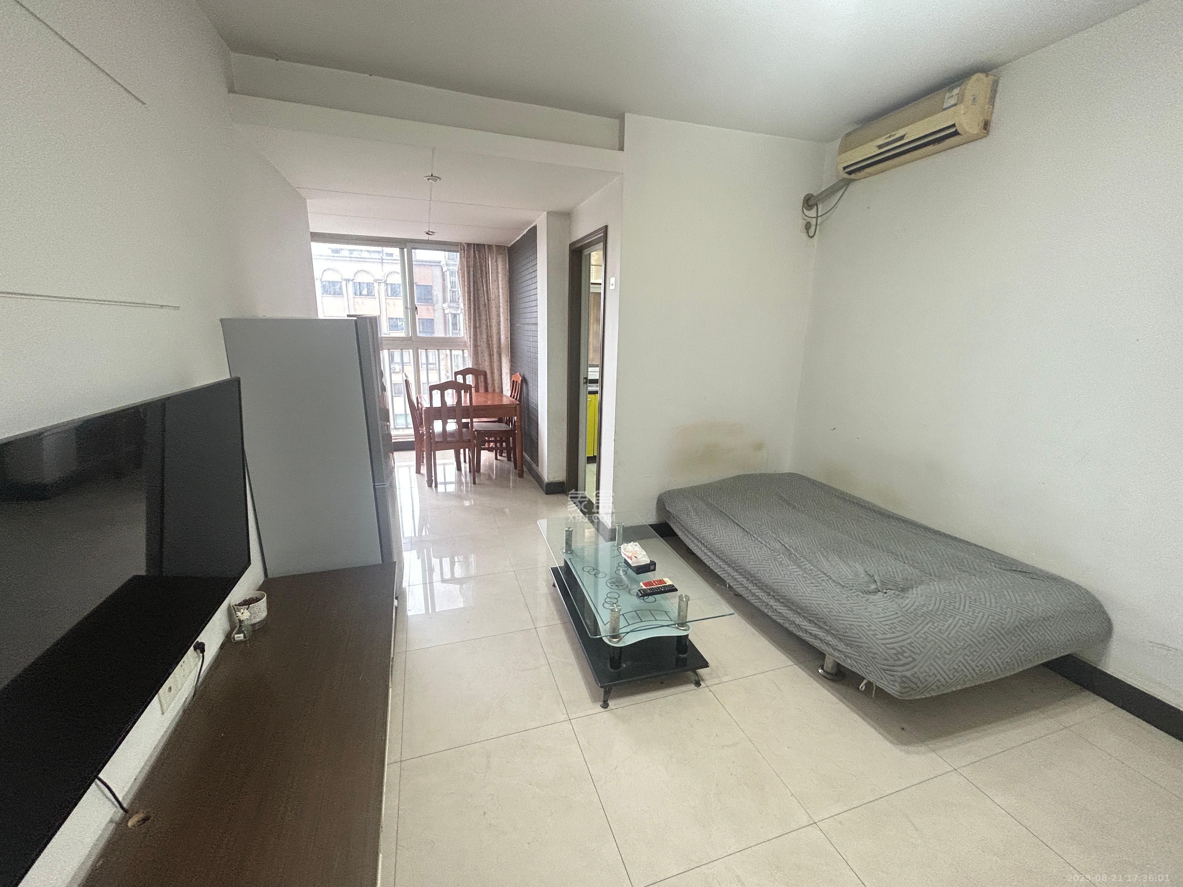 芙蓉公馆 1室1厅1卫 2000.0元/月 芙蓉公馆 1室1厅1卫 2000.0元/月室内图