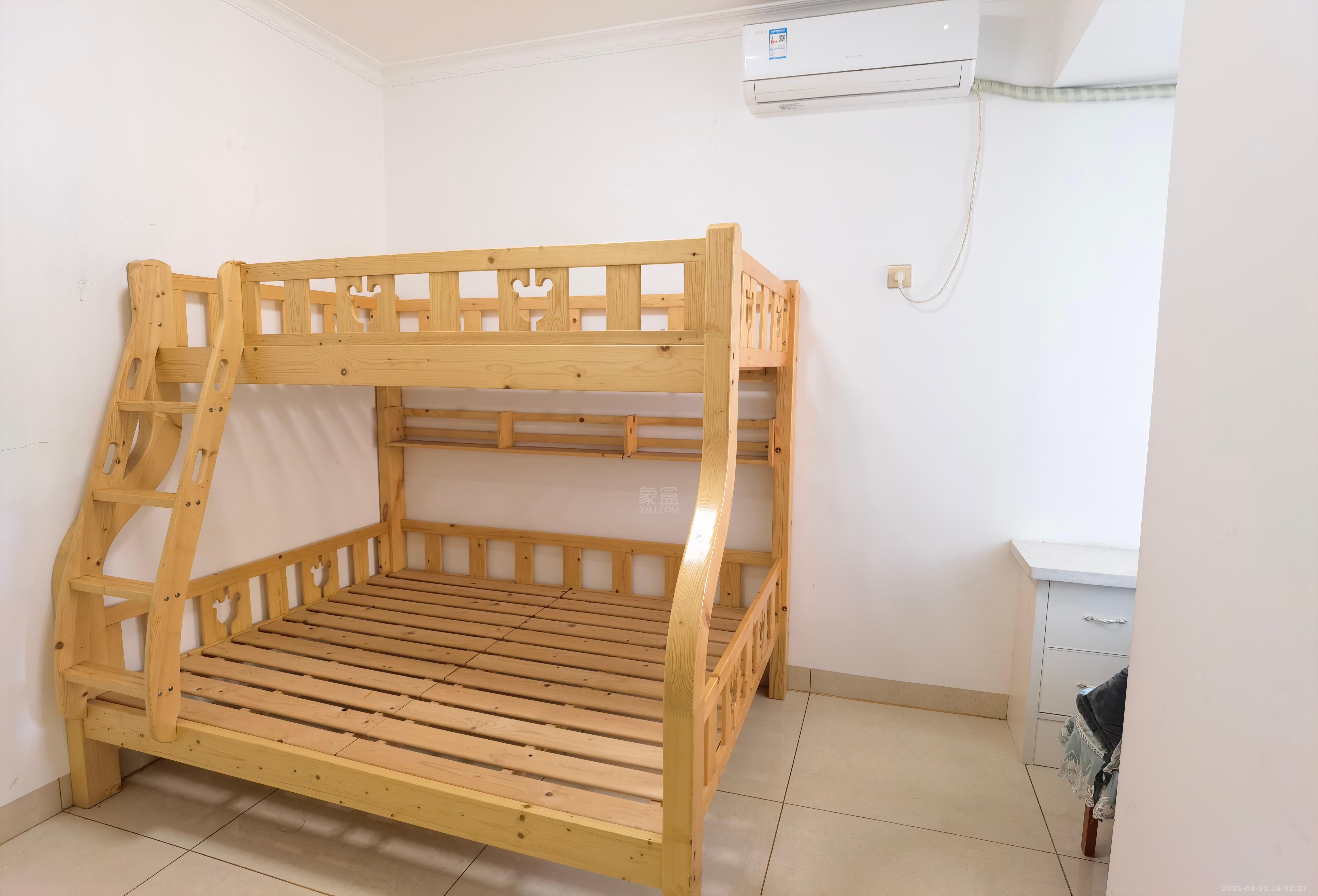 湖景名城 2室2厅1卫 1800.0元/月 湖景名城 2室2厅1卫 1800.0元/月室内图