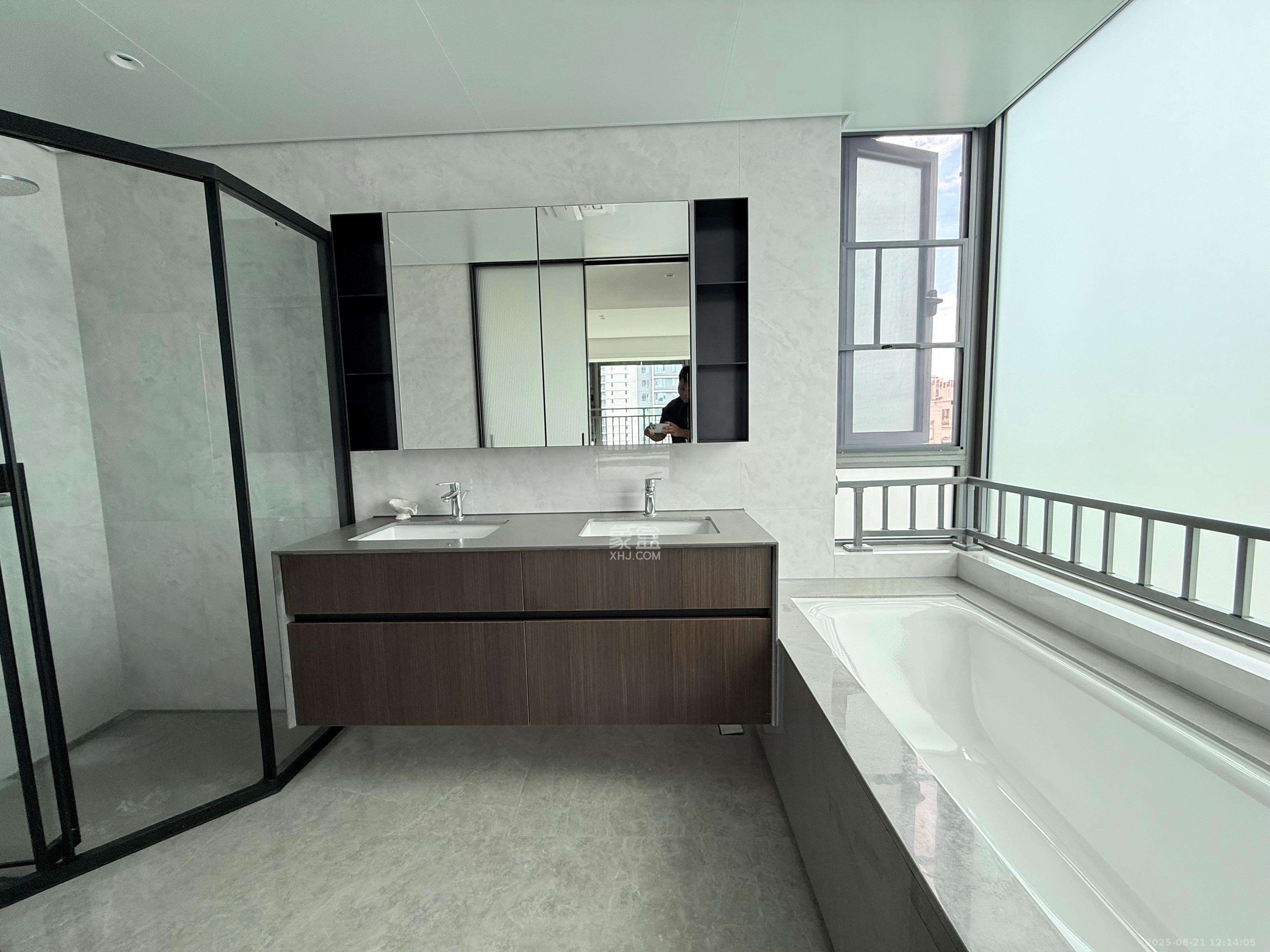 招商蛇口滨江境 4室2厅2卫 10000.0元/月 招商蛇口滨江境 4室2厅2卫 10000.0元/月室内图