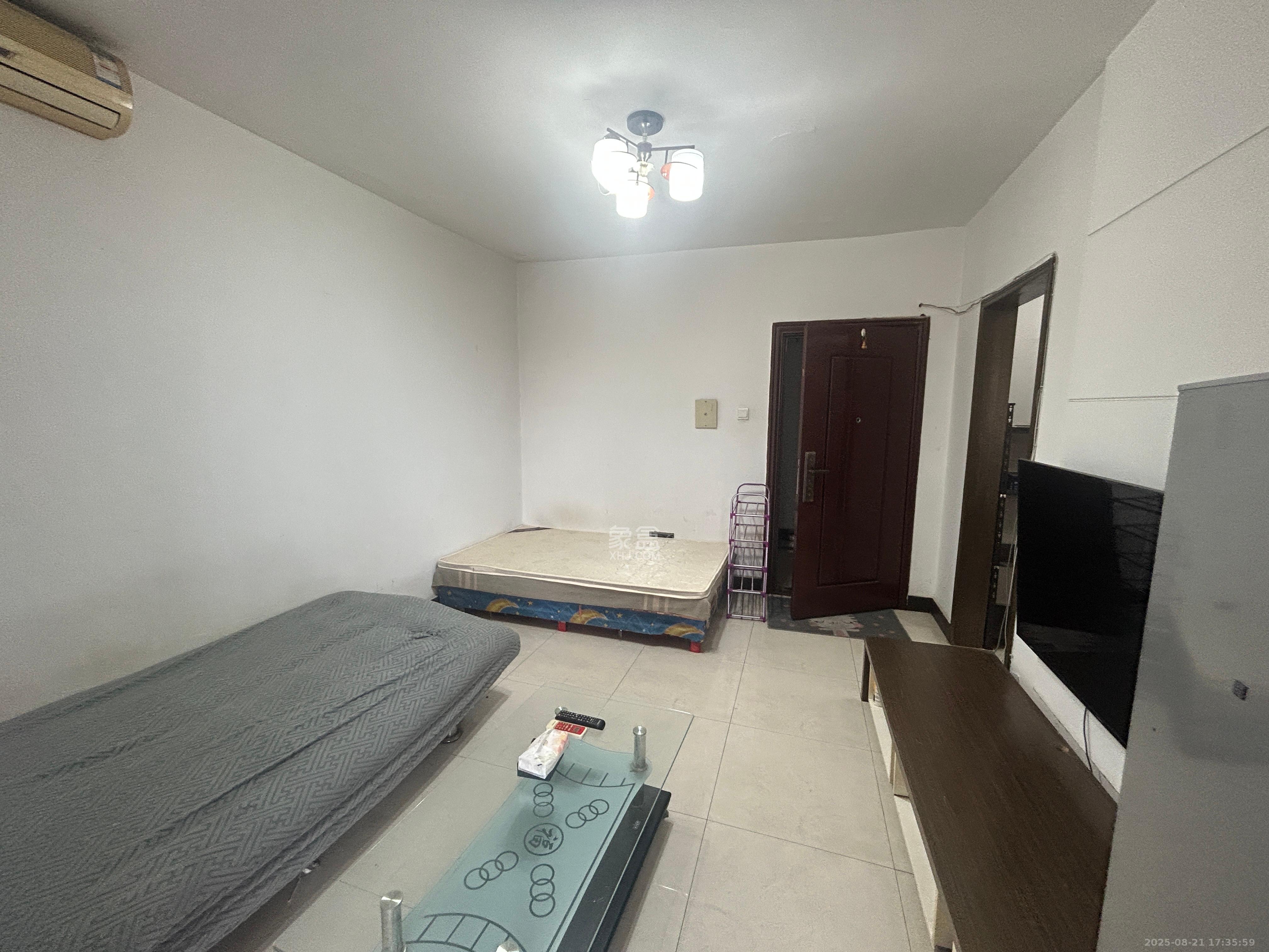 芙蓉公馆 1室1厅1卫 2000.0元/月 芙蓉公馆 1室1厅1卫 2000.0元/月室内图