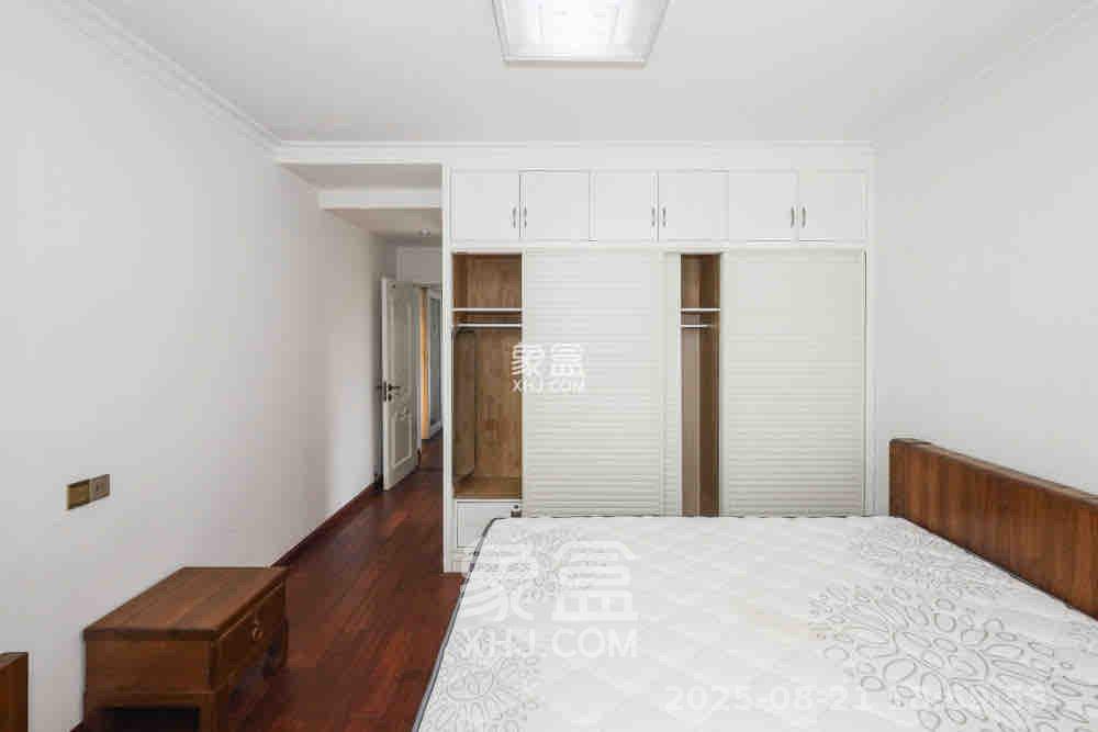 保利麓谷林语C区  4室2厅2卫    3400.0元/月 保利麓谷林语C区  4室2厅2卫    3400.0元/月室内图