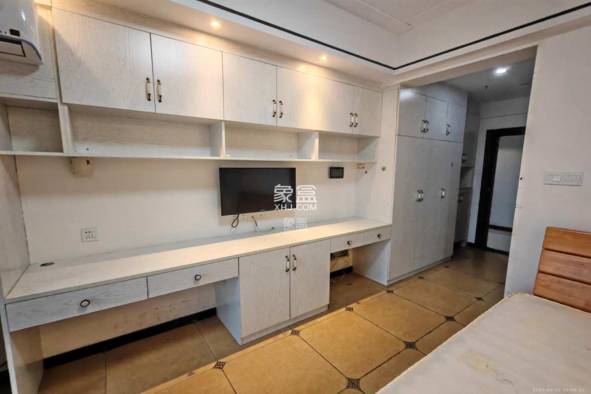 保利麓谷林语I区 1室1厅1卫 1500.0元/月 保利麓谷林语I区 1室1厅1卫 1500.0元/月室内图