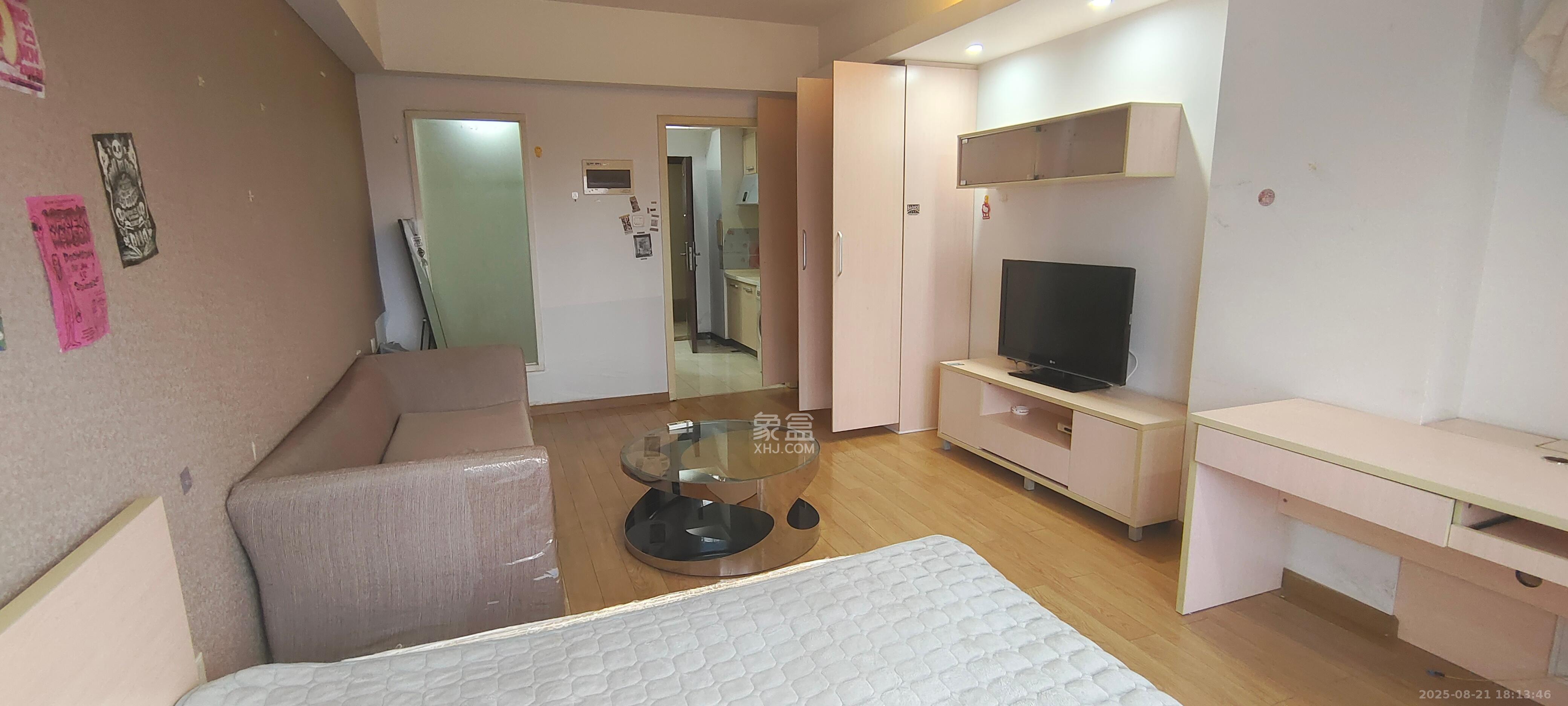 融科檀香山(融科紫檀、香山国际) 1室1厅1卫 1600.0元/月 融科檀香山(融科紫檀、香山国际) 1室1厅1卫 1600.0元/月室内图