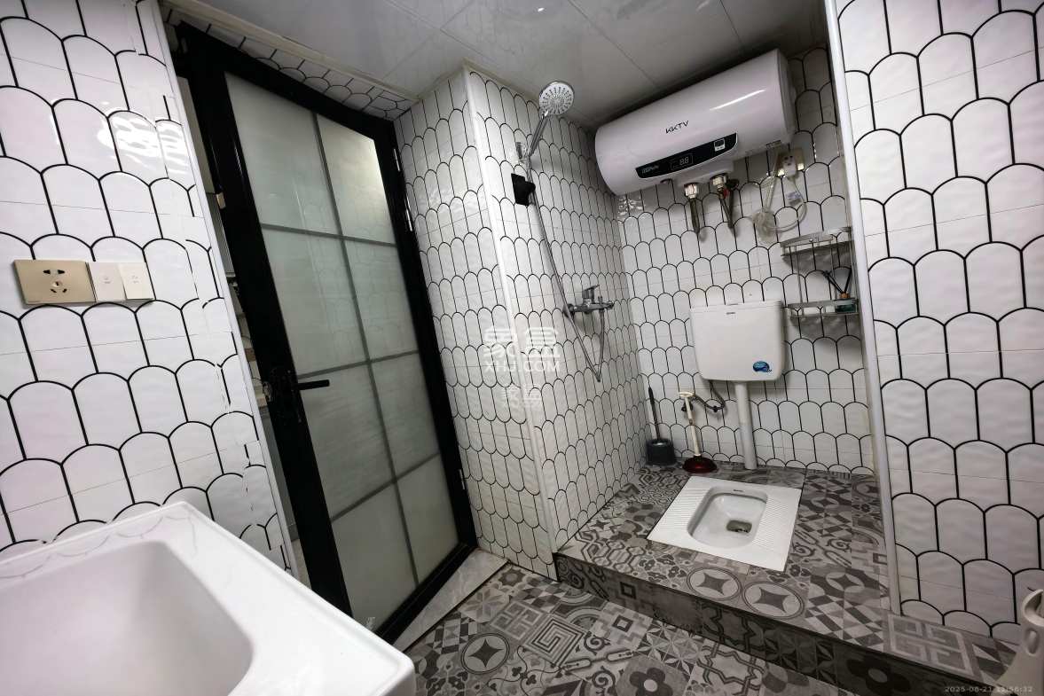 建发央玺(建发泱玺雅苑) 1室2厅1卫 2200.0元/月 建发央玺(建发泱玺雅苑) 1室2厅1卫 2200.0元/月室内图