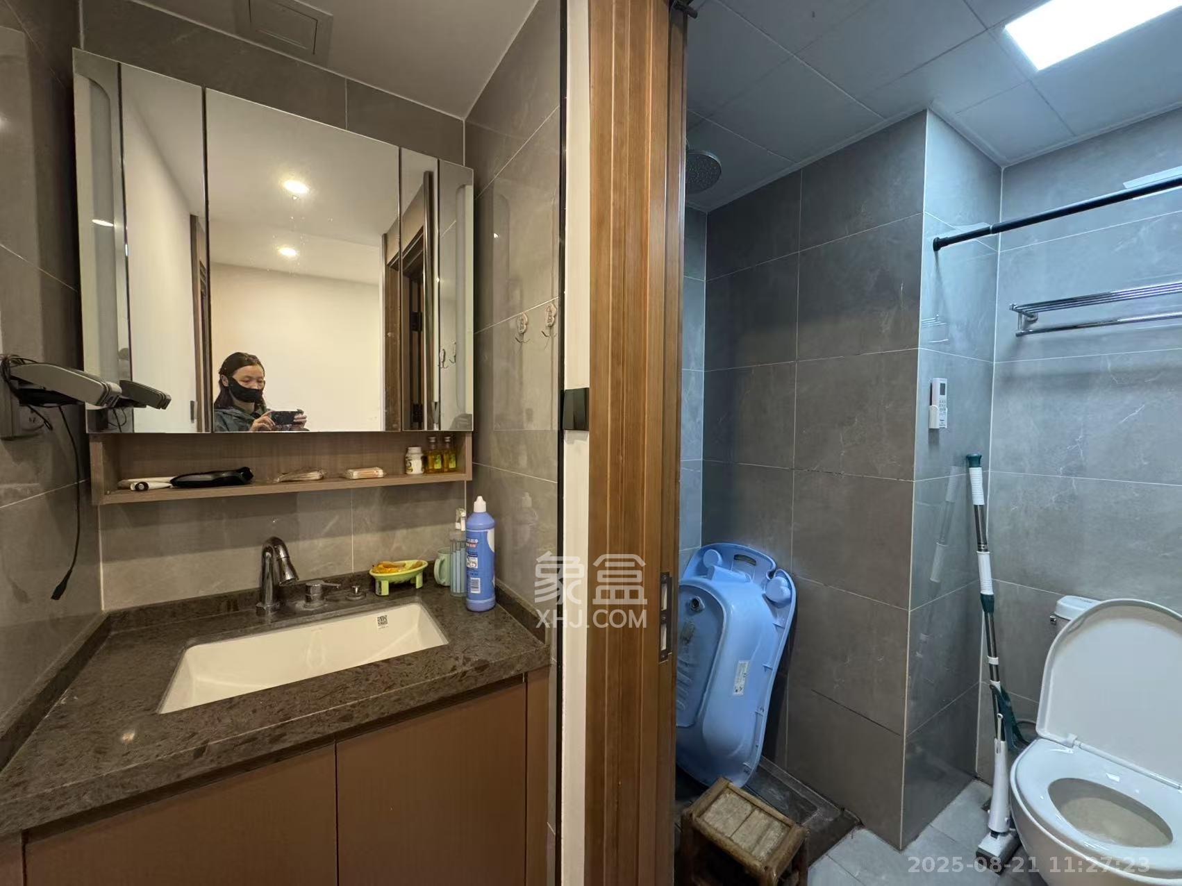 万科金域蓝湾  4室2厅2卫    4300.0元/月室内图