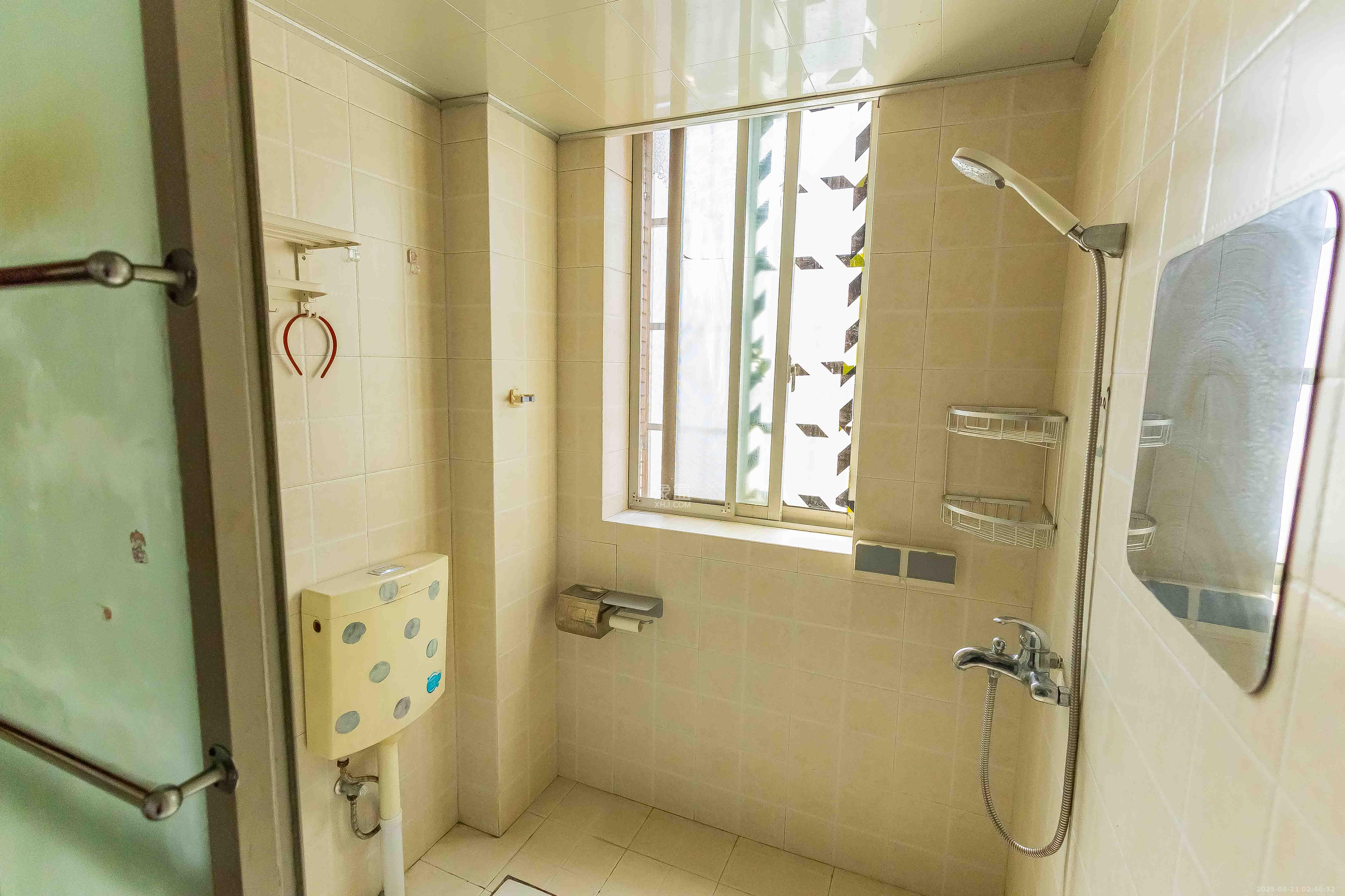 白沙湾嘉园  2室2厅1卫    75.0万其他