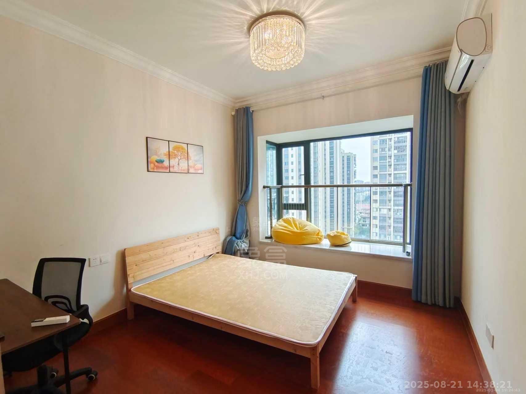 恒大华府 3室2厅1卫 2000.0元/月 恒大华府 3室2厅1卫 2000.0元/月室内图