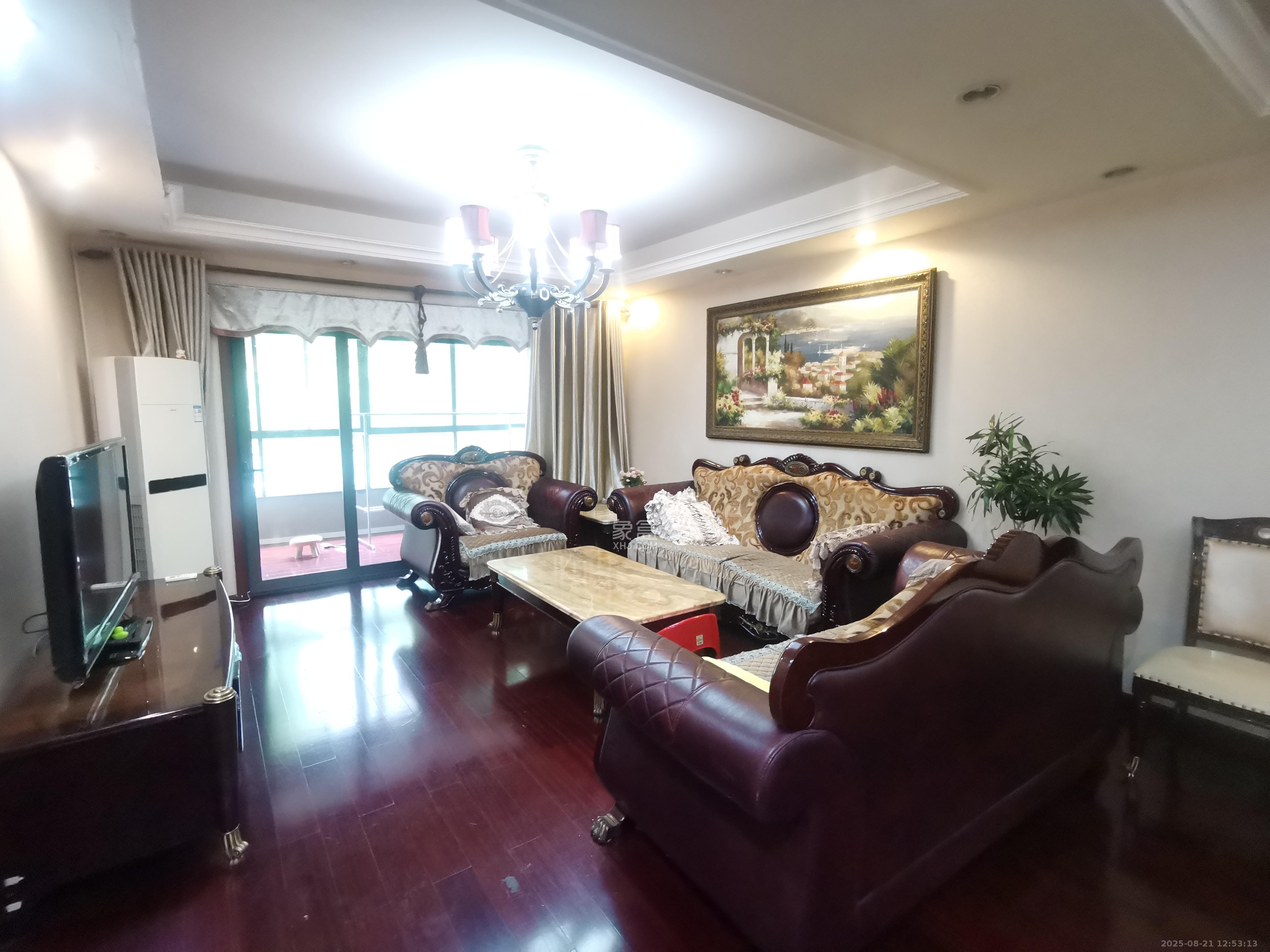 盛世美居荷园  3室2厅2卫    4200.0元/月 盛世美居荷园  3室2厅2卫    4200.0元/月