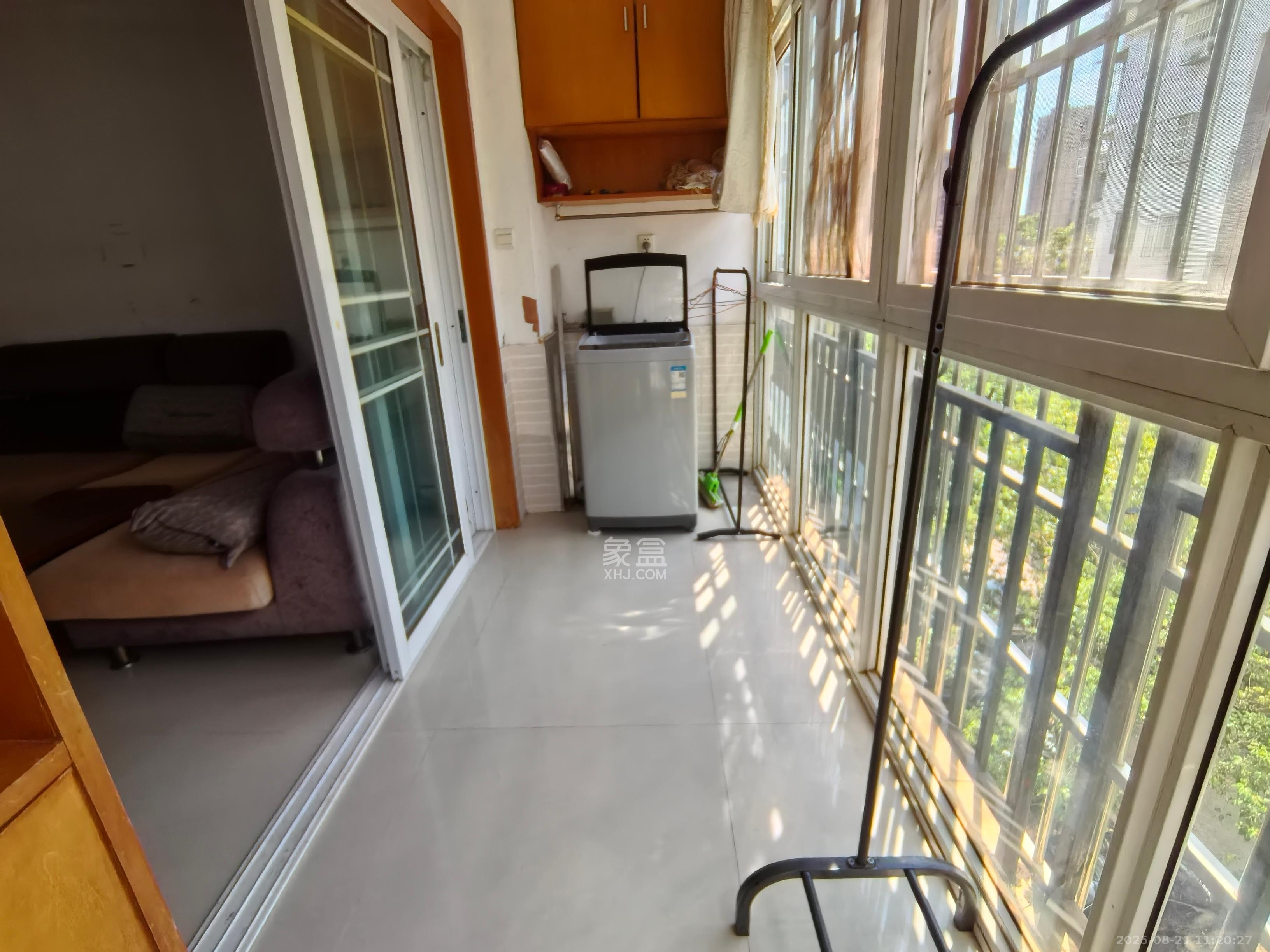 东方名都百草园  2室1厅1卫    1350.0元/月室内图