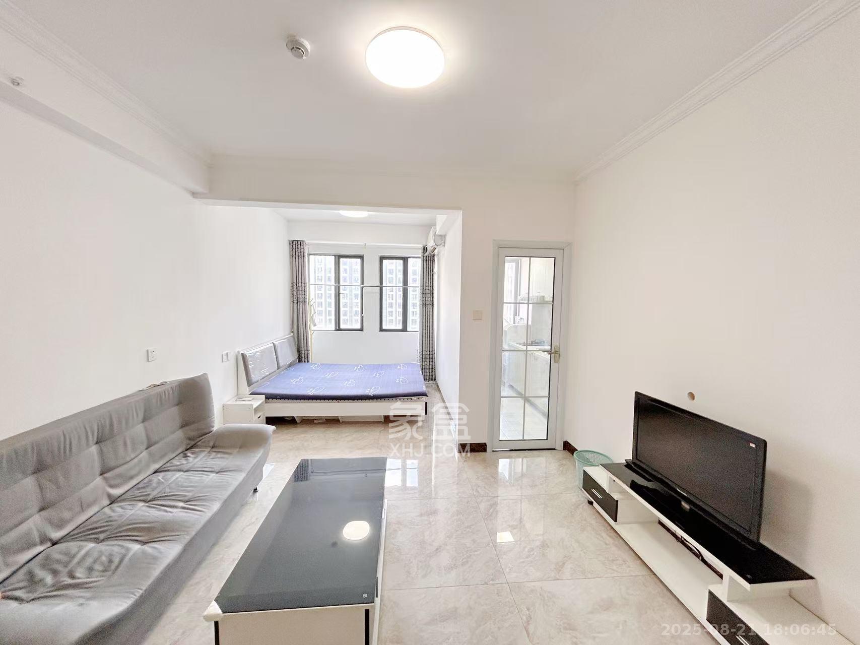 兴旺正佳广场(金石雅苑) 1室2厅1卫 2886.0元/月 兴旺正佳广场(金石雅苑) 1室2厅1卫 2886.0元/月室内图