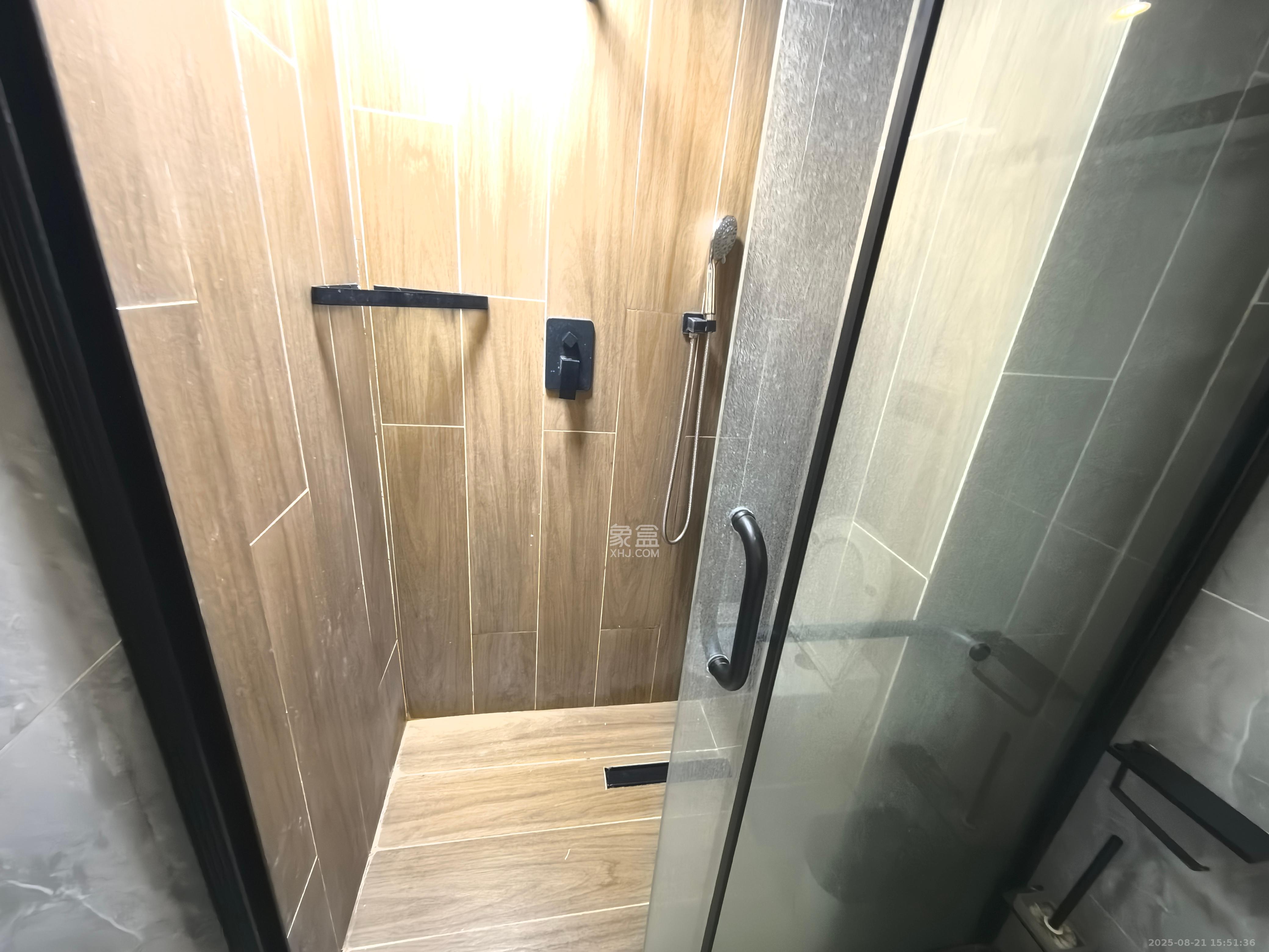 印象天心  1室1厅1卫    2000.0元/月室内图