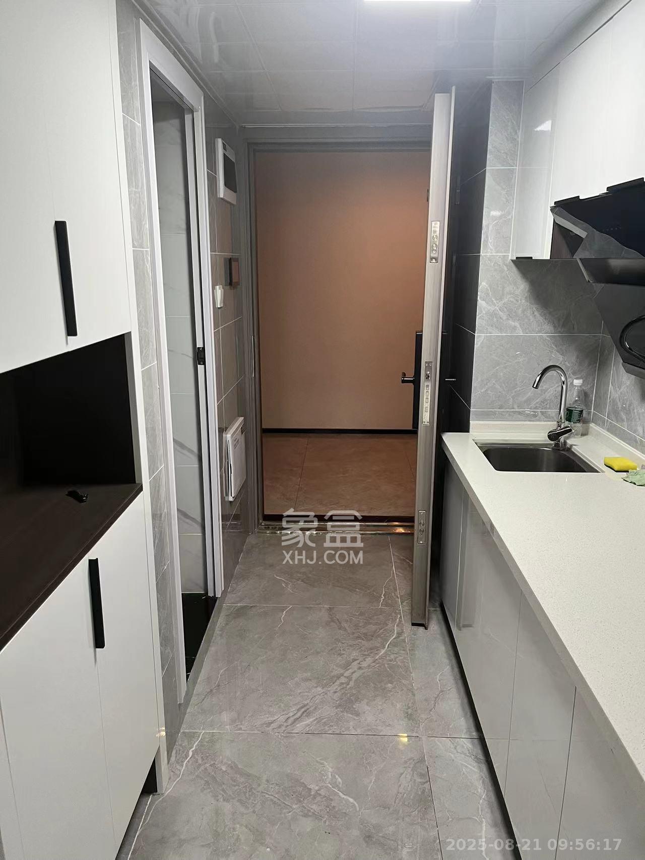 藏珑湖上公馆 1室1厅1卫 2400.0元/月 藏珑湖上公馆 1室1厅1卫 2400.0元/月室内图