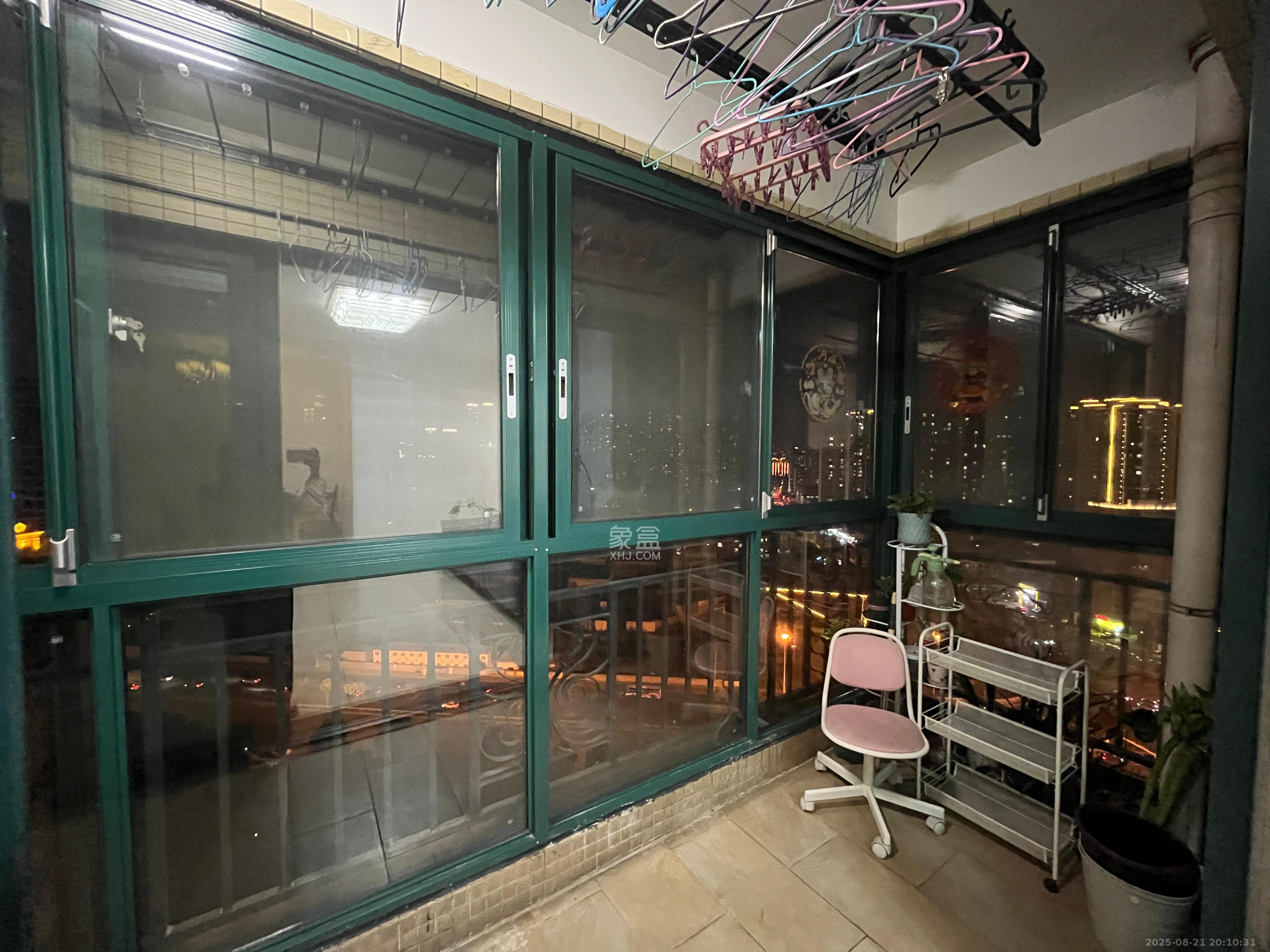 恒大绿洲  3室2厅2卫    2600.0元/月室内图