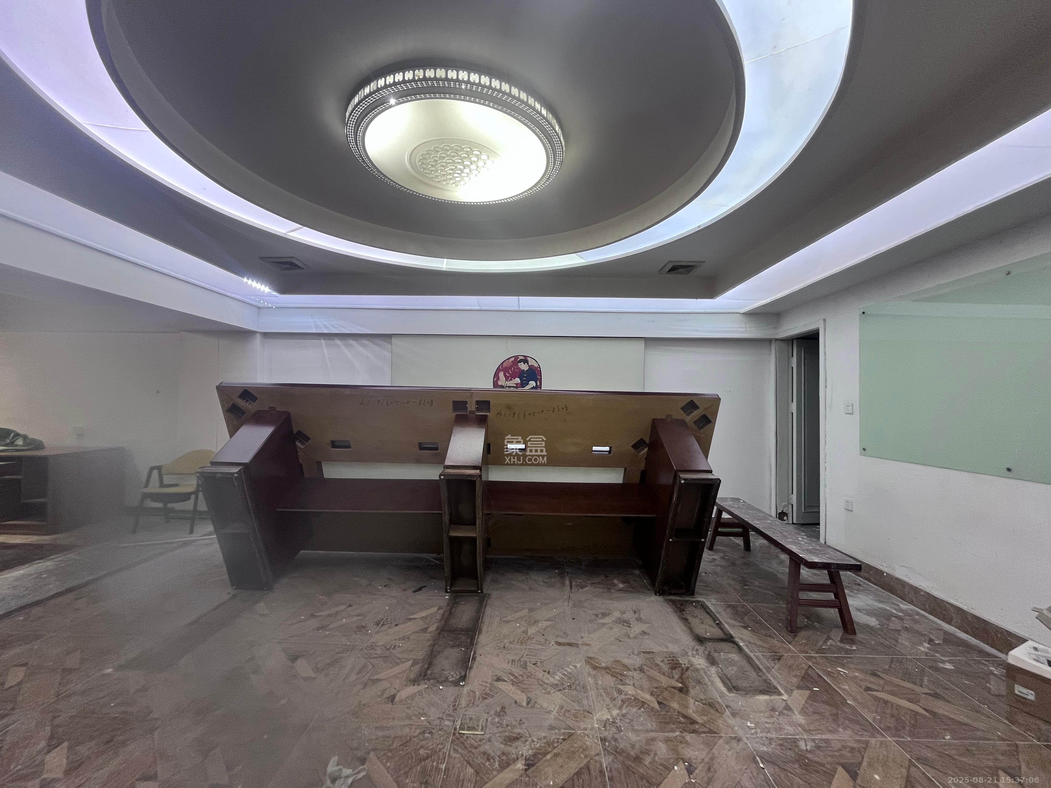 锦湘国际星城三期(锦绣苑)  4室2厅2卫    15000.0元/月 锦湘国际星城三期(锦绣苑)  4室2厅2卫    15000.0元/月室内图