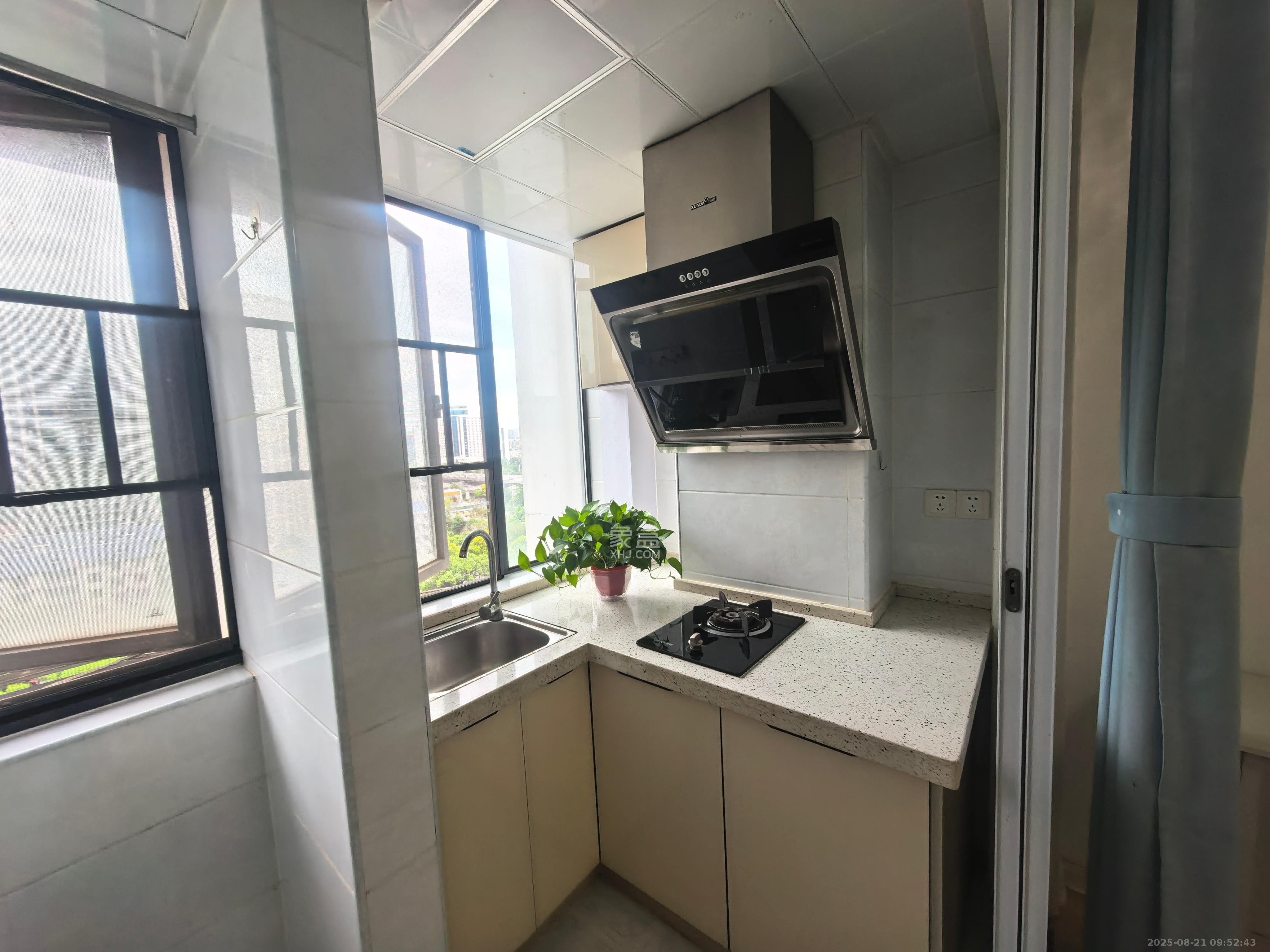 欧亚达国际广场  1室1厅1卫    1400.0元/月室内图