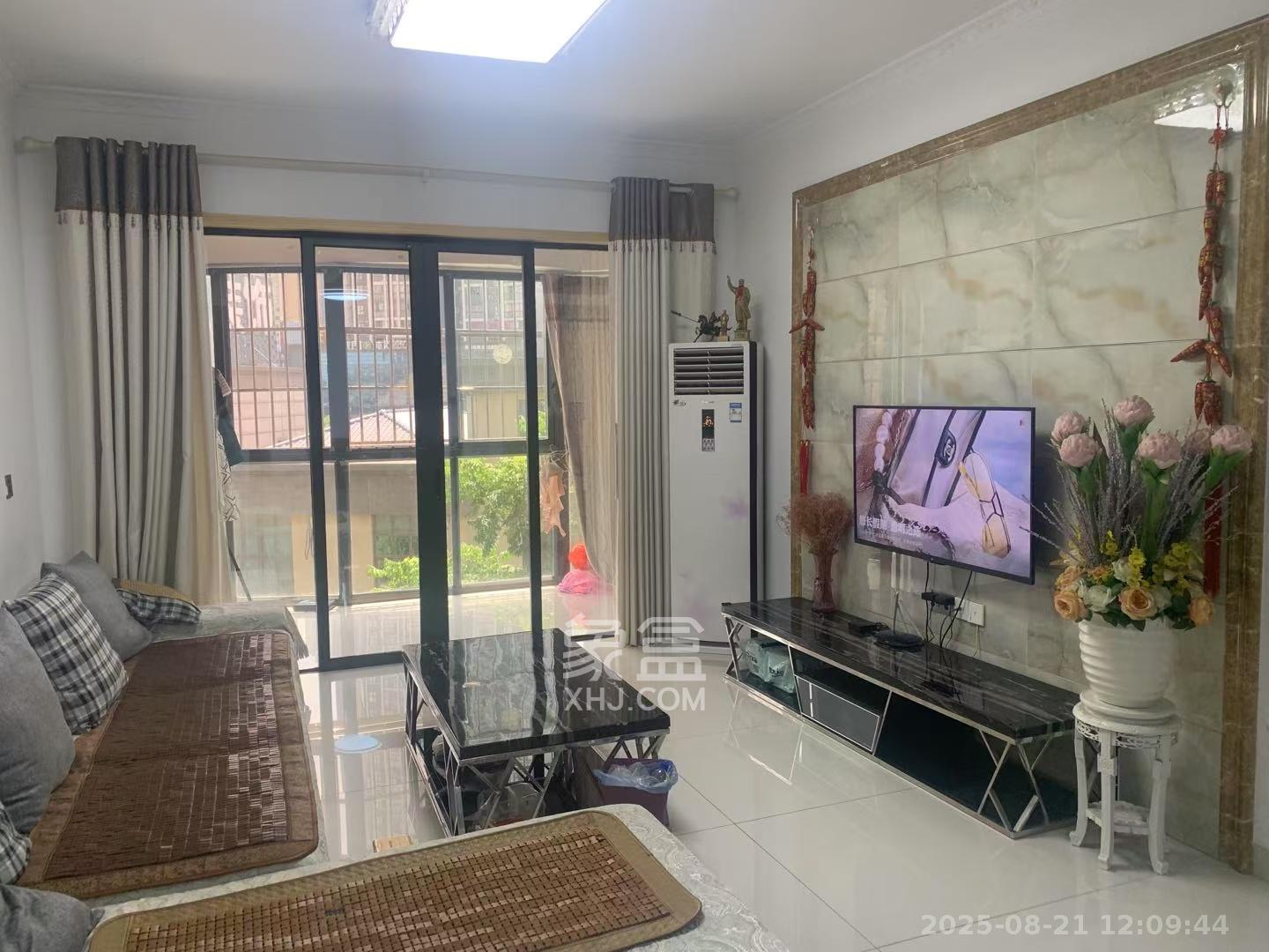 名家翡翠花园  3室2厅1卫    1900.0元/月室内图