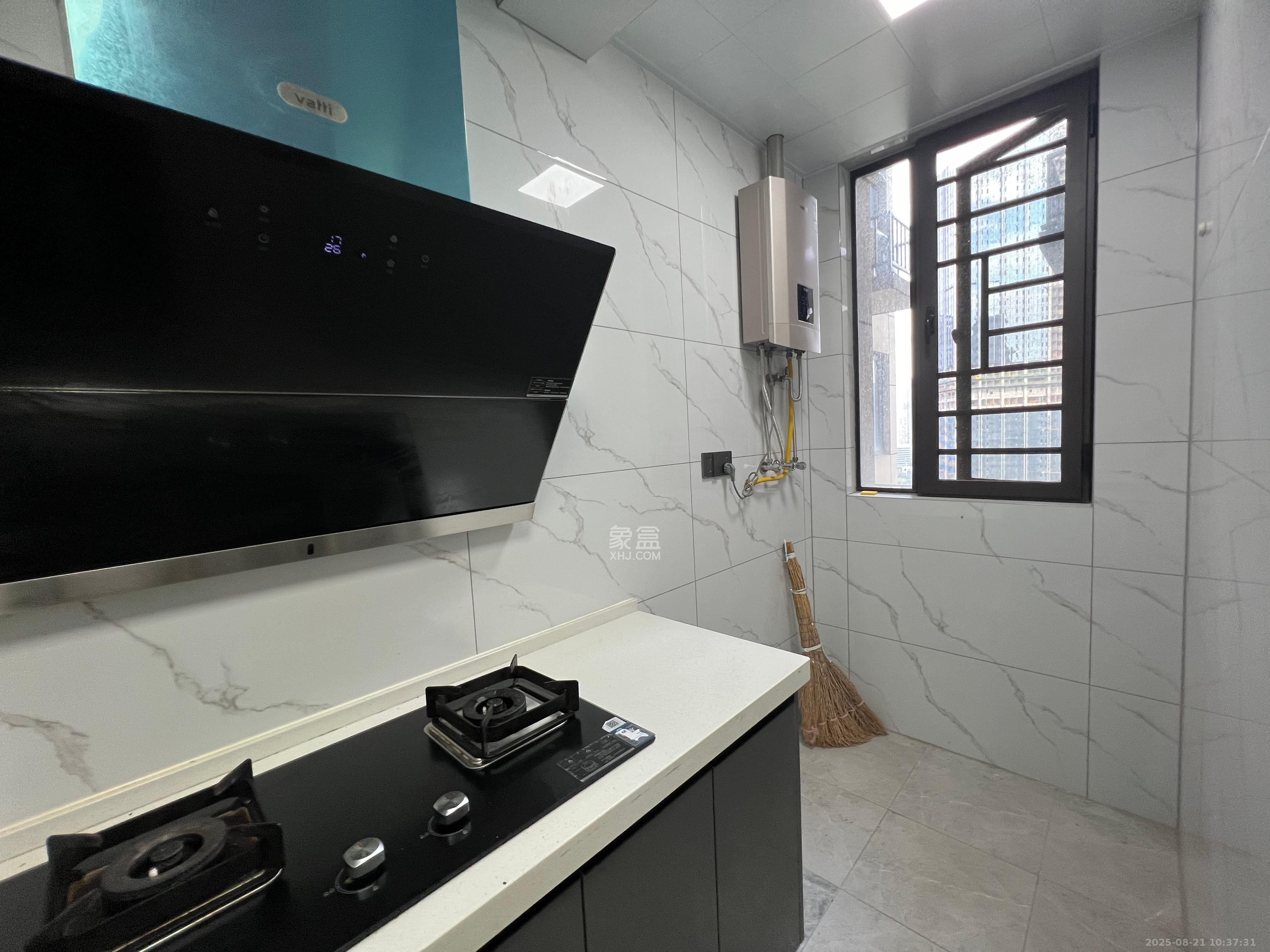 中国铁建梅溪青秀二期 3室2厅2卫 3000.0元/月 中国铁建梅溪青秀二期 3室2厅2卫 3000.0元/月室内图