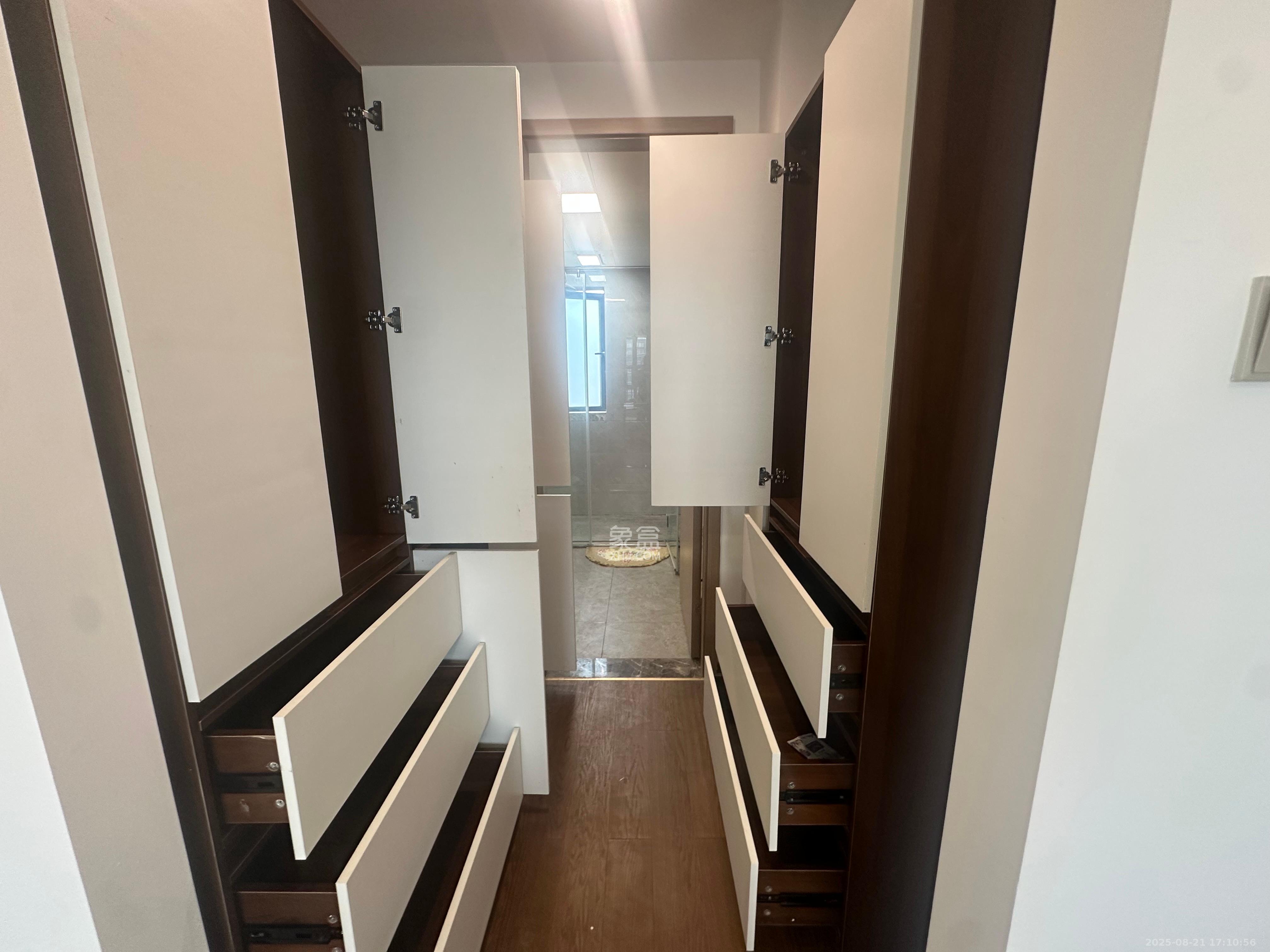 中国铁建湘语梅溪  4室2厅2卫    3000.0元/月 中国铁建湘语梅溪  4室2厅2卫    3000.0元/月室内图