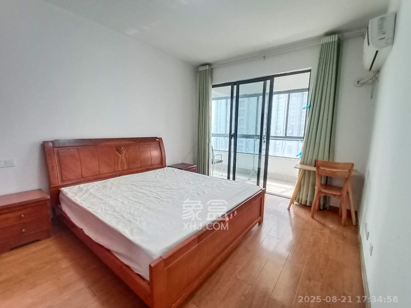 长房时代城  3室2厅1卫    2500.0元/月室内图