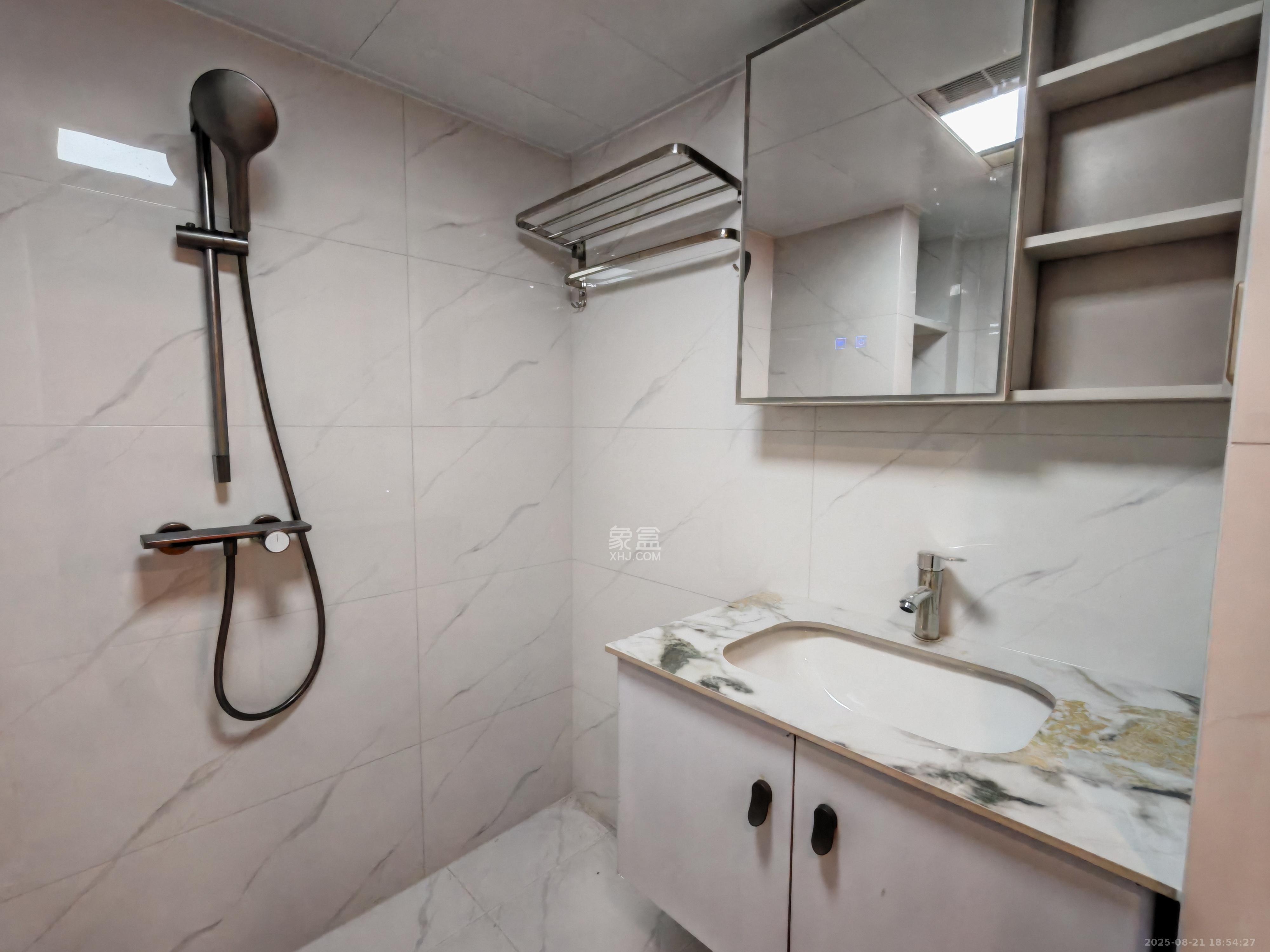 梅溪悦章  1室0厅0卫    1500.0元/月 梅溪悦章  1室0厅0卫    1500.0元/月室内图