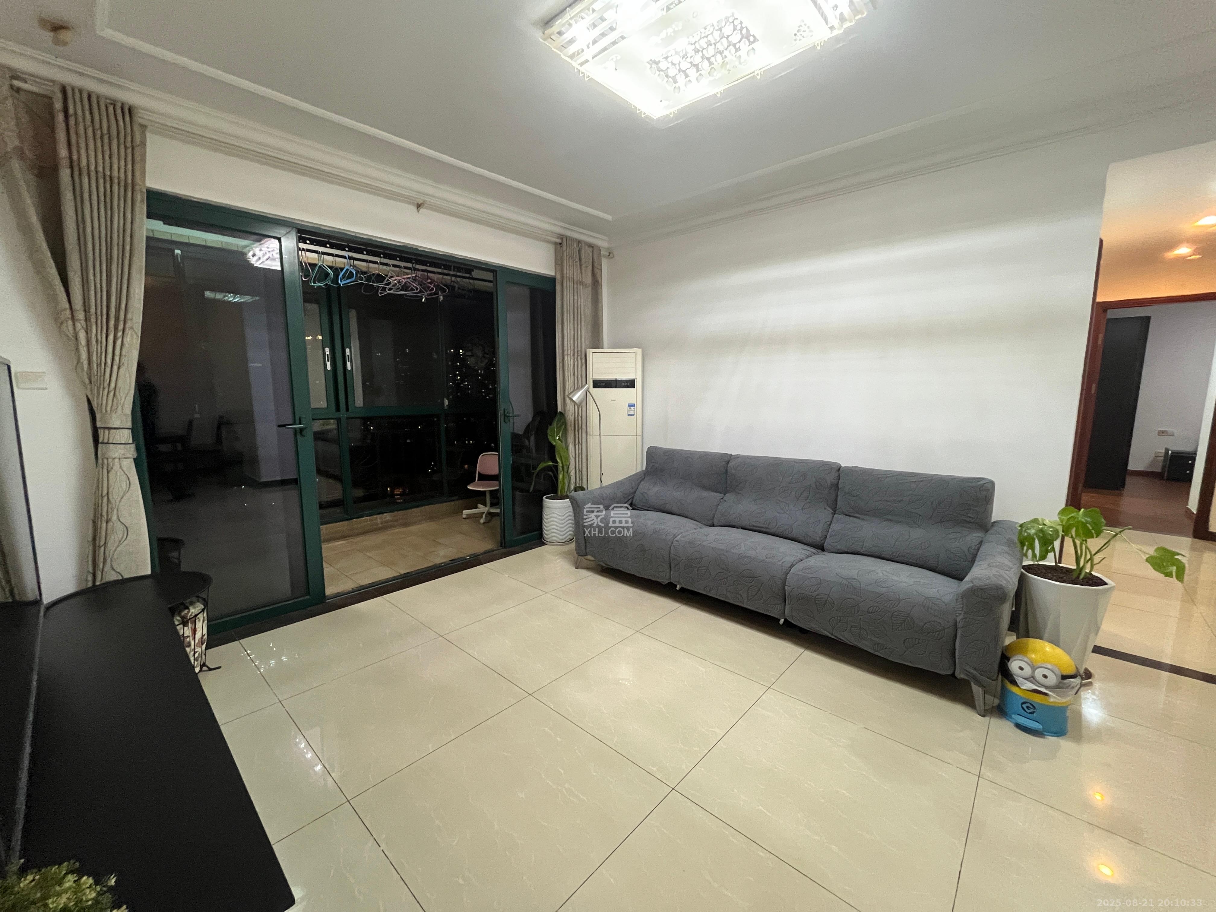 恒大绿洲 3室2厅2卫 2600.0元/月 恒大绿洲 3室2厅2卫 2600.0元/月室内图