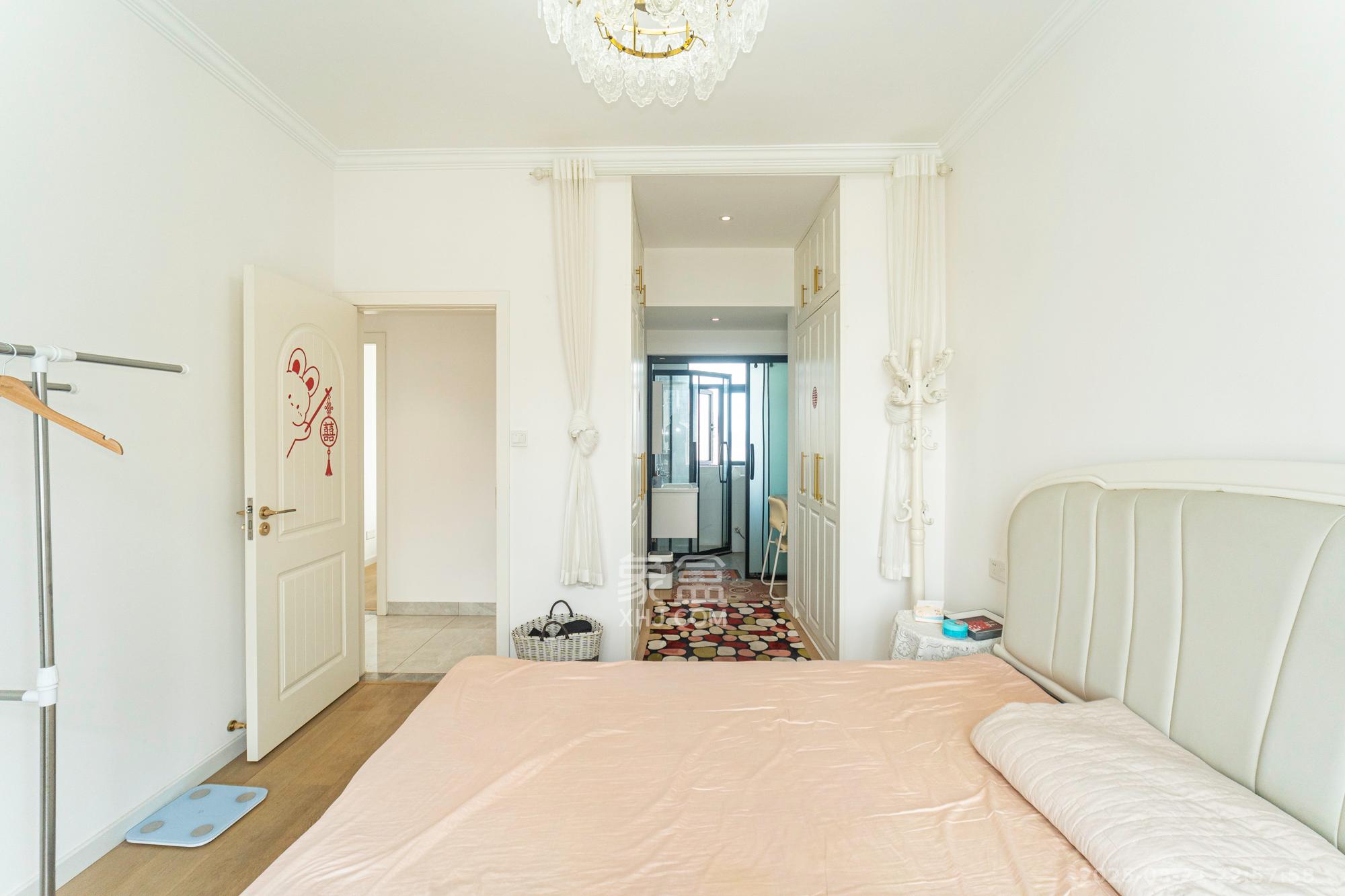 财汇新天地(财汇商务广场) 4室2厅2卫 90.8万 财汇新天地(财汇商务广场) 4室2厅2卫 90.8万卧室