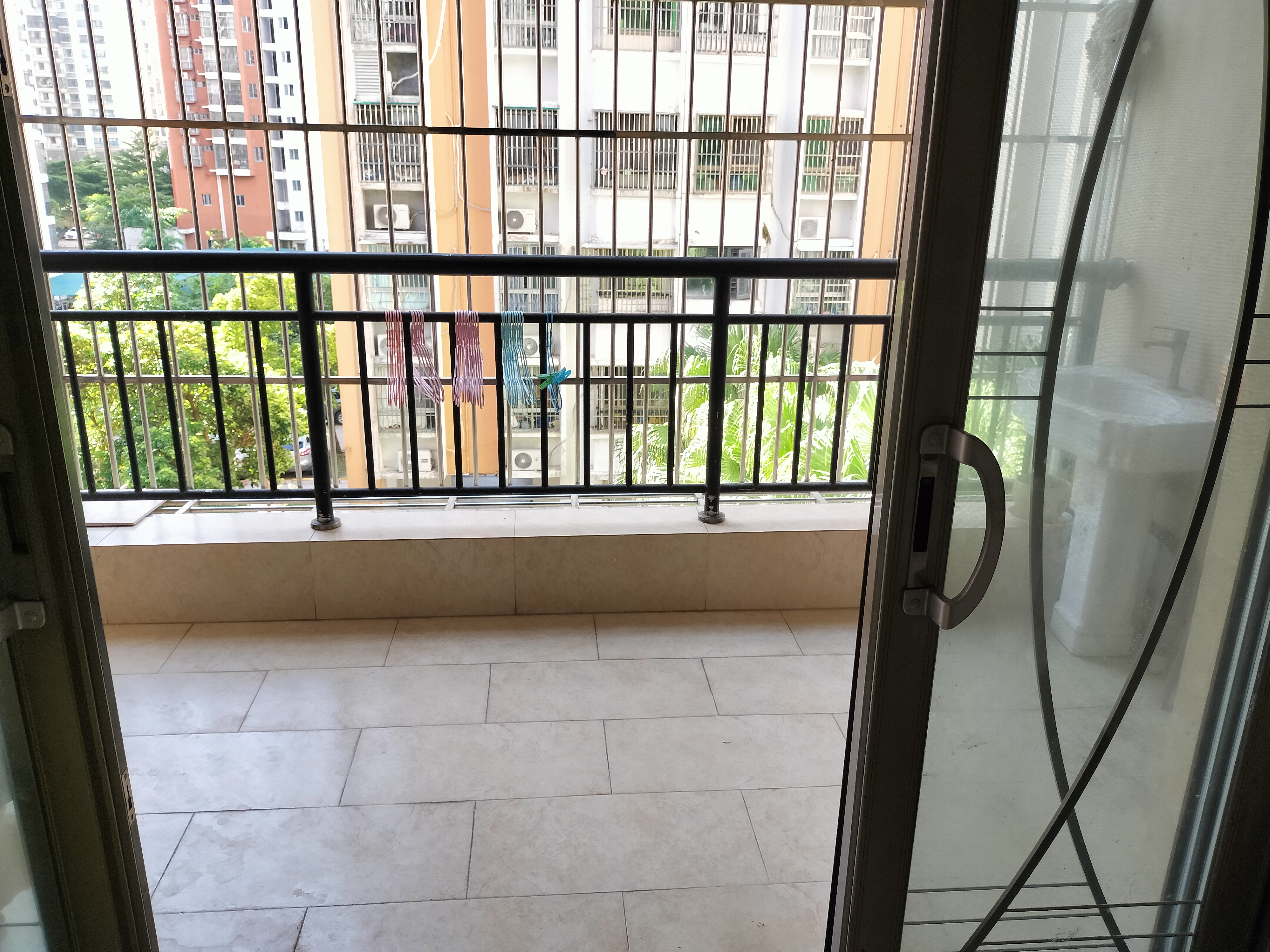 宁江花园 3室2厅2卫 2700.0元/月 宁江花园 3室2厅2卫 2700.0元/月室内图