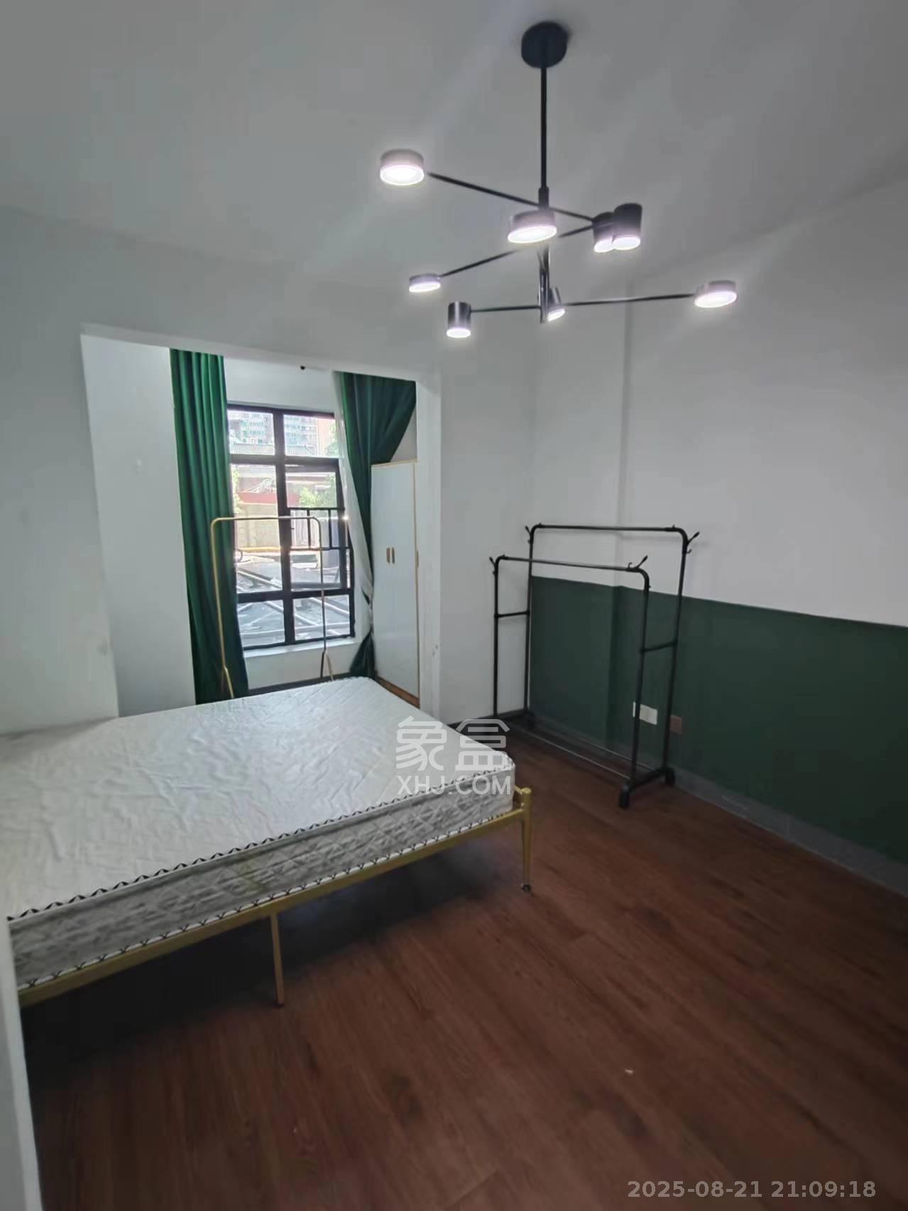 湘域城邦(湘域国际中心) 2室2厅1卫 3200.0元/月 湘域城邦(湘域国际中心) 2室2厅1卫 3200.0元/月室内图