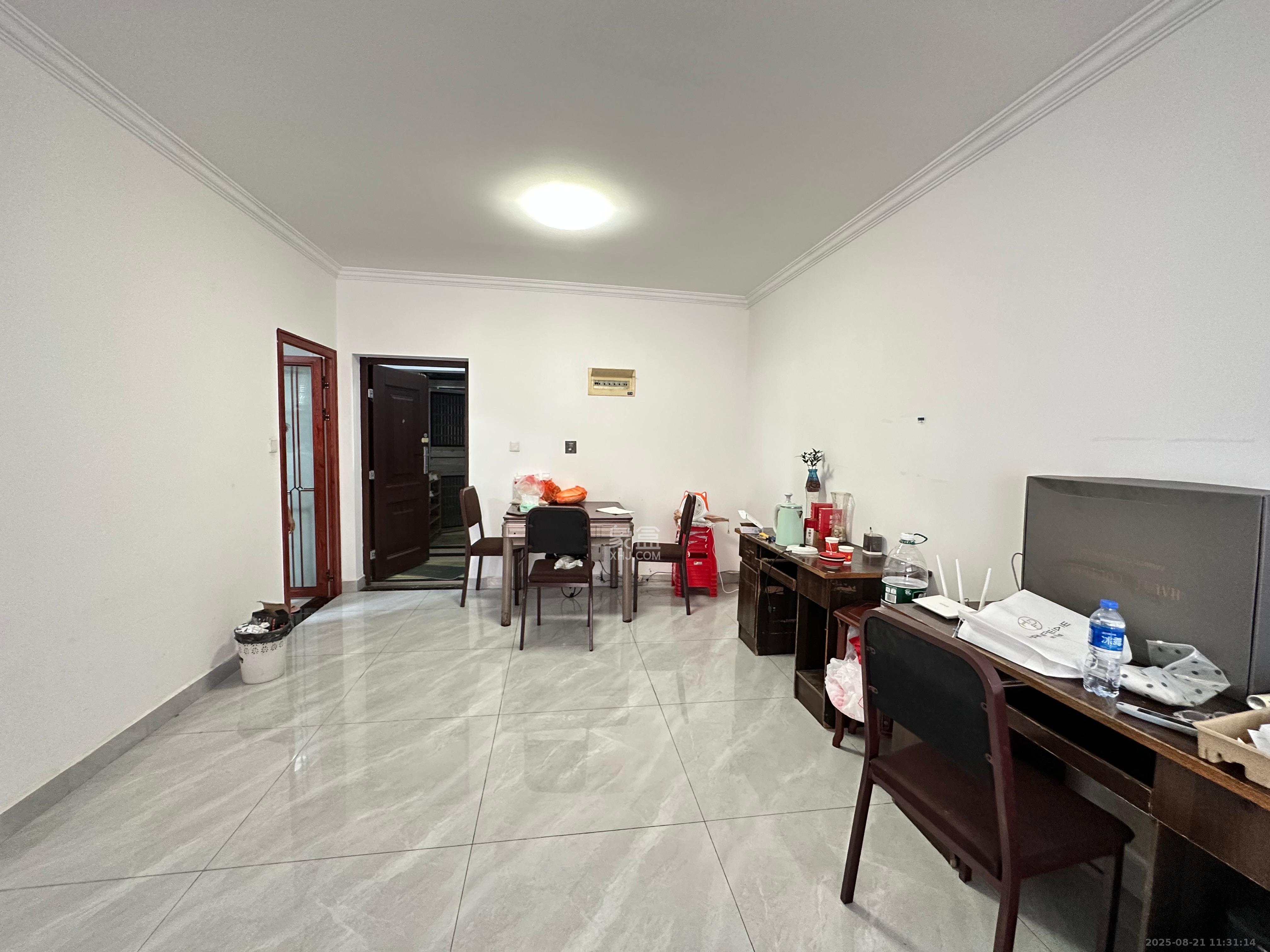 凯富南方鑫城  3室2厅1卫    2300.0元/月室内图