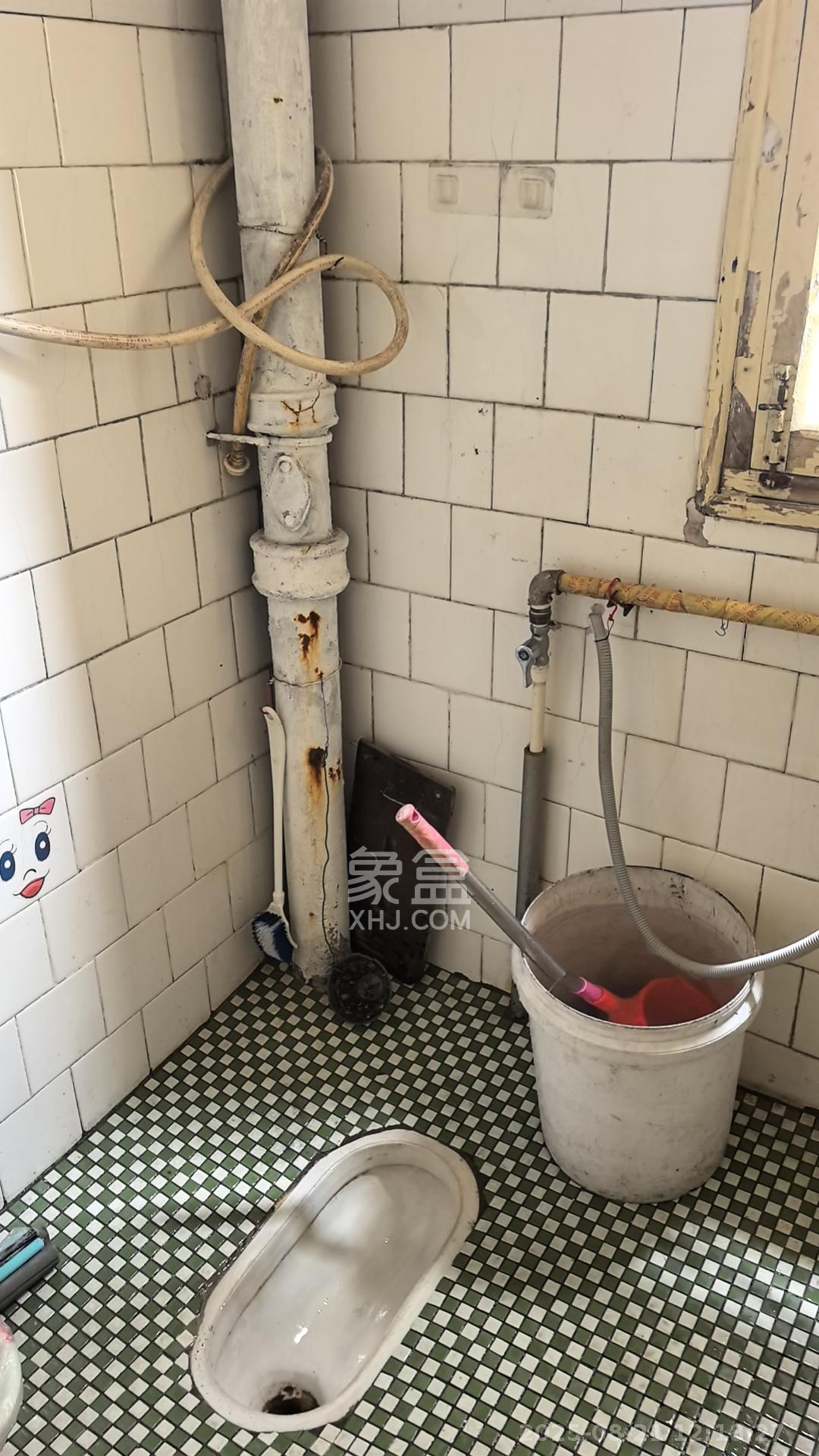 省木材公司宿舍(原欧园木材厂宿舍) 2室1厅1卫 1500.0元/月 省木材公司宿舍(原欧园木材厂宿舍) 2室1厅1卫 1500.0元/月室内图