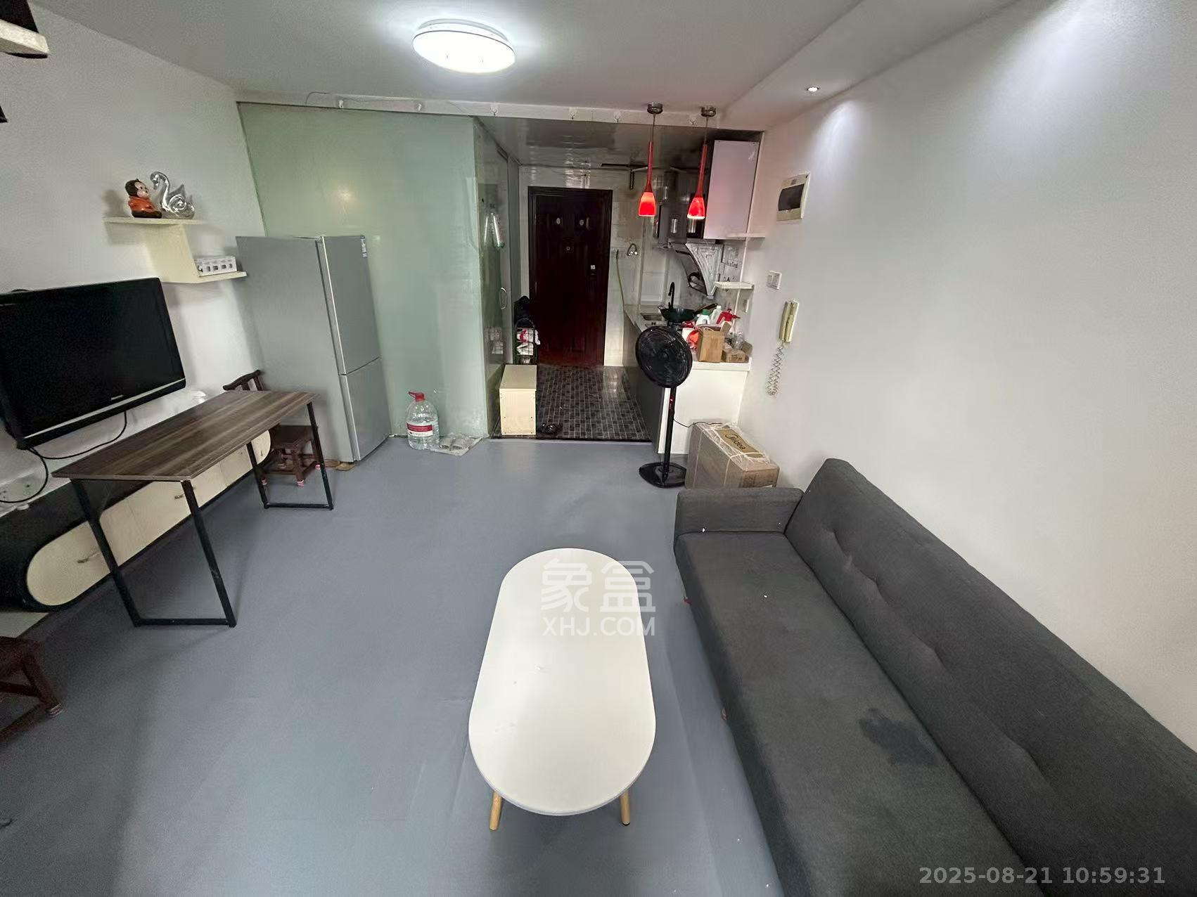 他城(天鸿时代公寓) 1室1厅1卫 1400.0元/月 他城(天鸿时代公寓) 1室1厅1卫 1400.0元/月室内图